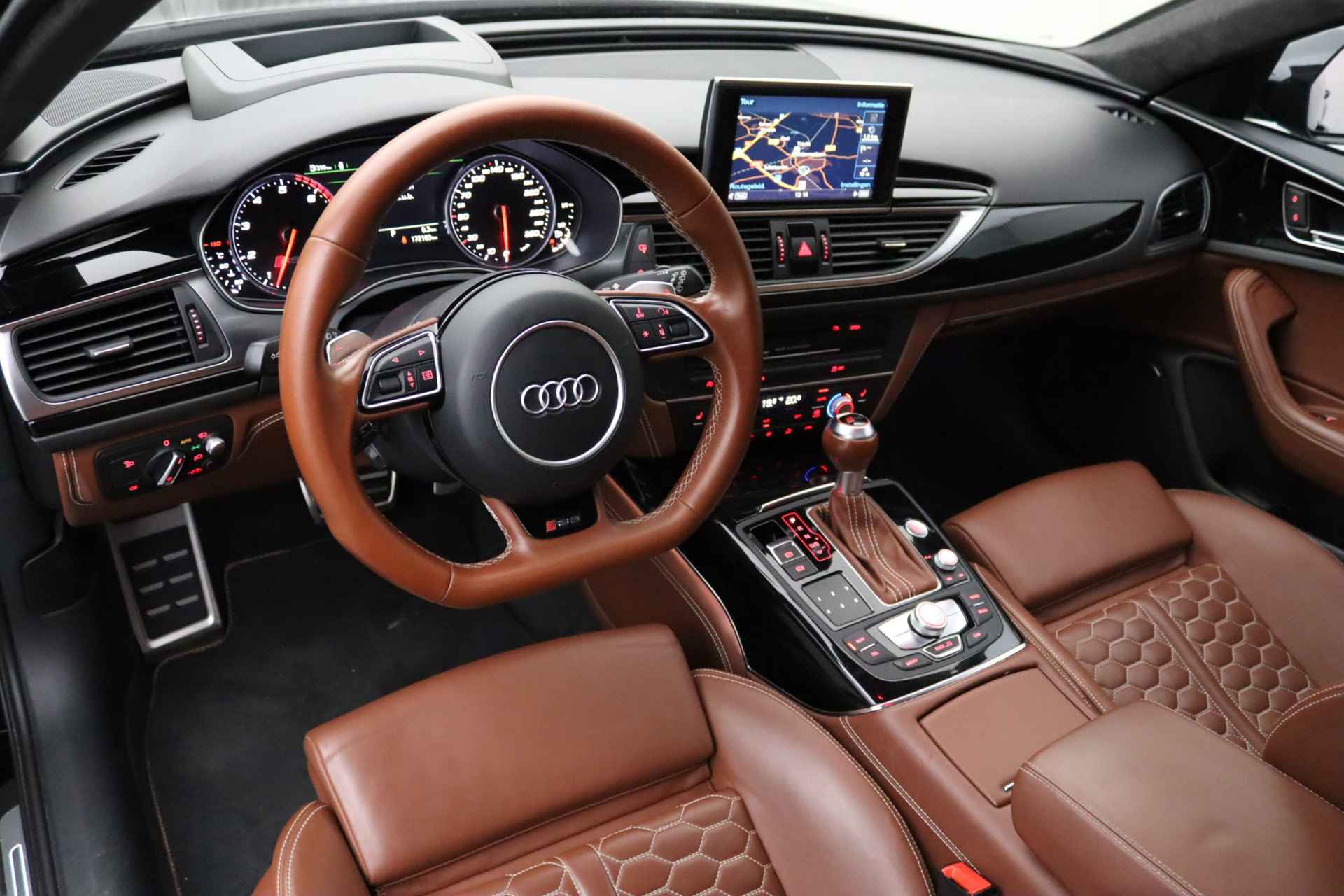 Audi RS6 Avant 4.0 TFSI RS 6 quattro Pro Line Plus | Keramische remschijven | Milltek uitlaatsysteem | LED koplampen - 10/32