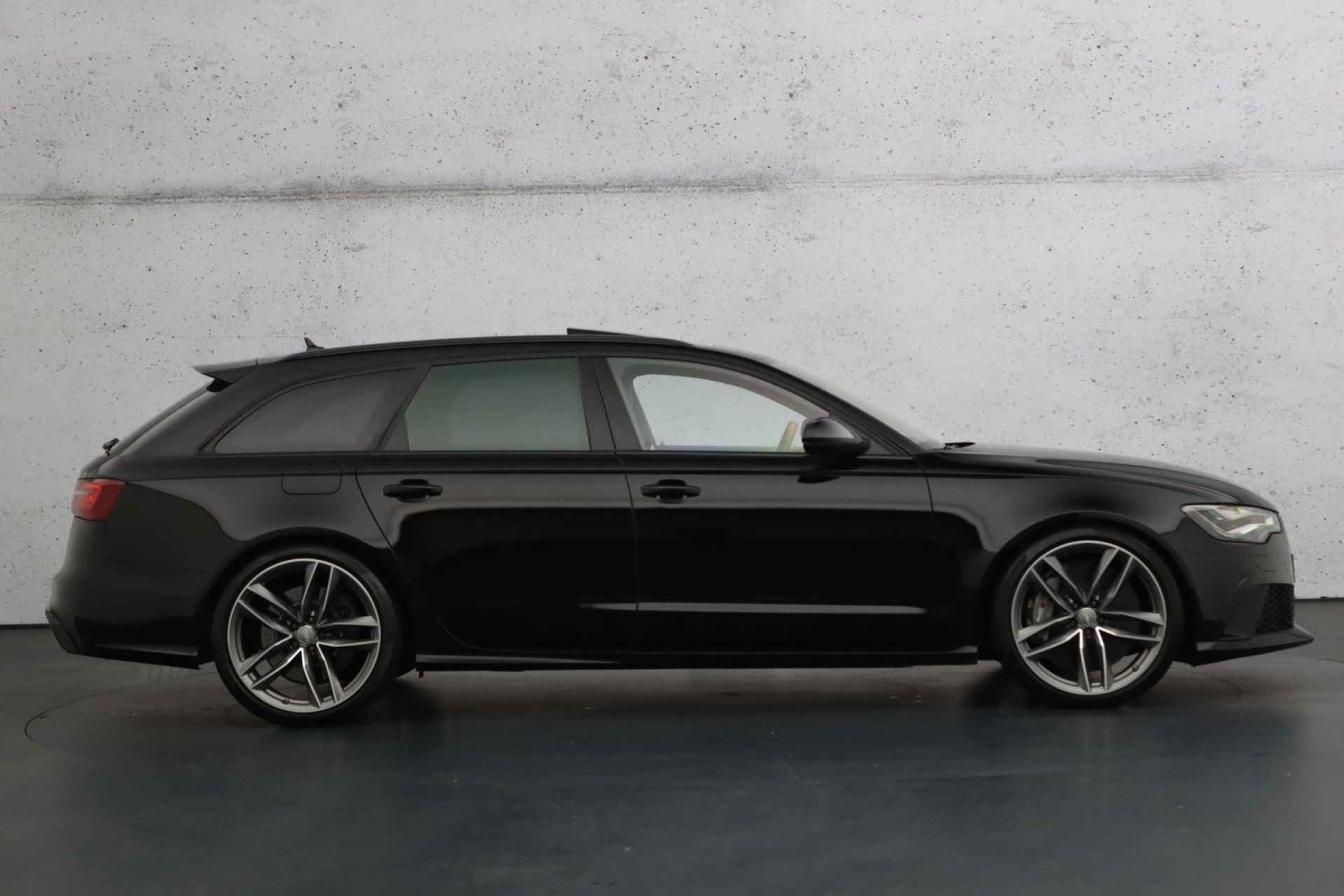 Audi RS6 Avant 4.0 TFSI RS 6 quattro Pro Line Plus | Keramische remschijven | Milltek uitlaatsysteem | LED koplampen - 27/32