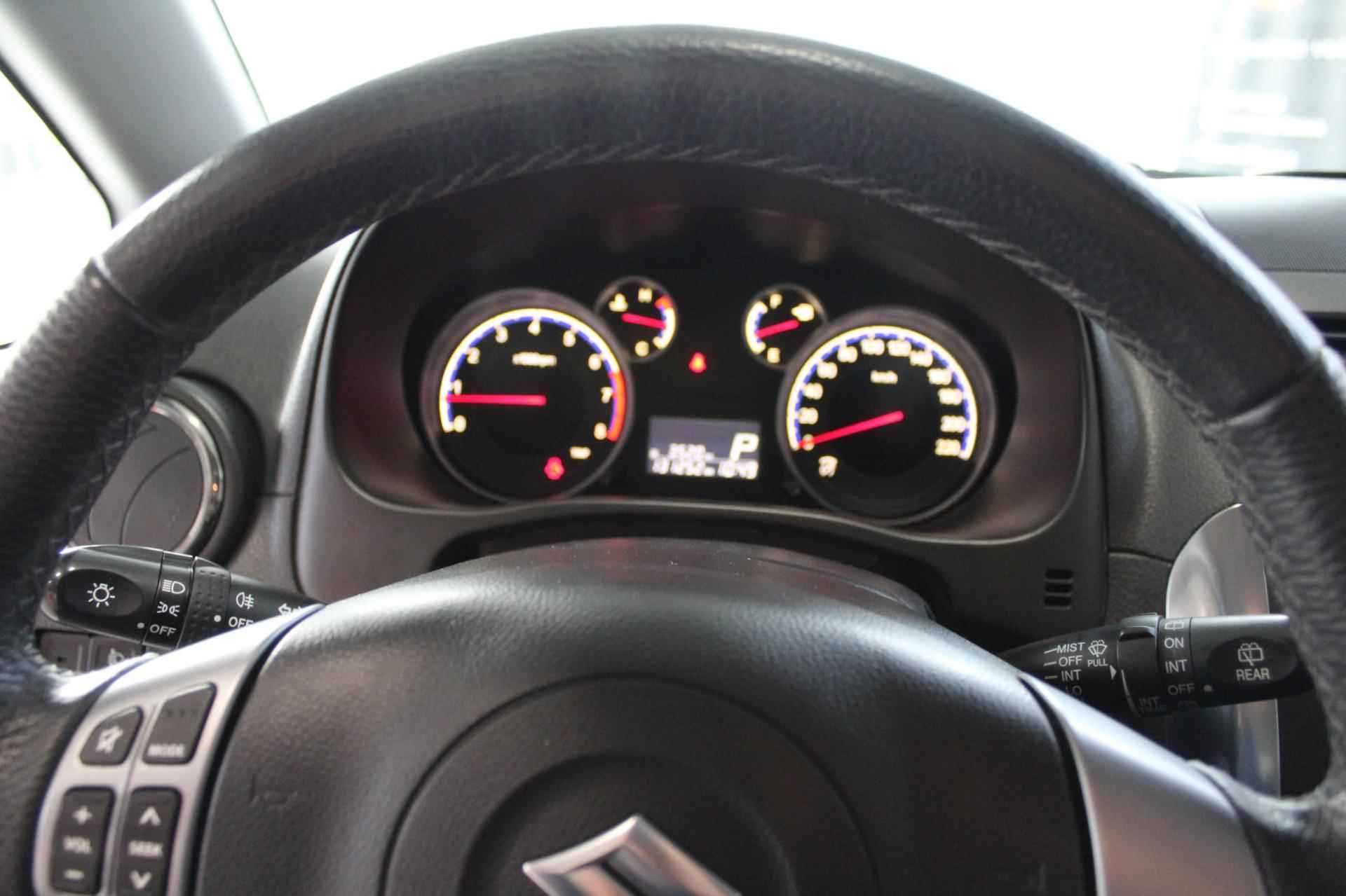 Suzuki SX4 1.6 Exclusive - 5/11