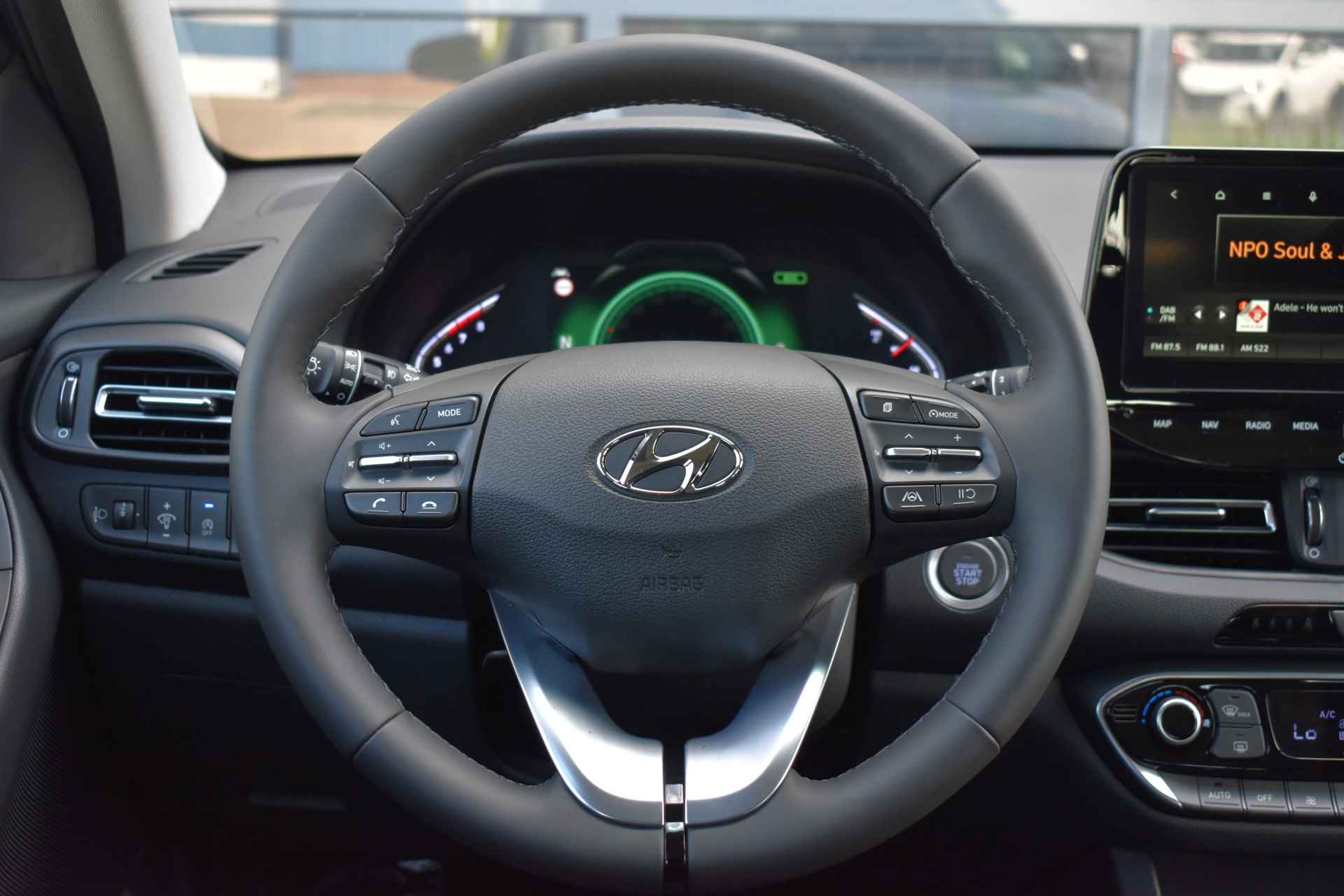 Hyundai i30 1.0 T-GDi MHEV Comfort Smart VAN €34.145,- VOOR €29.930,- - 15/31