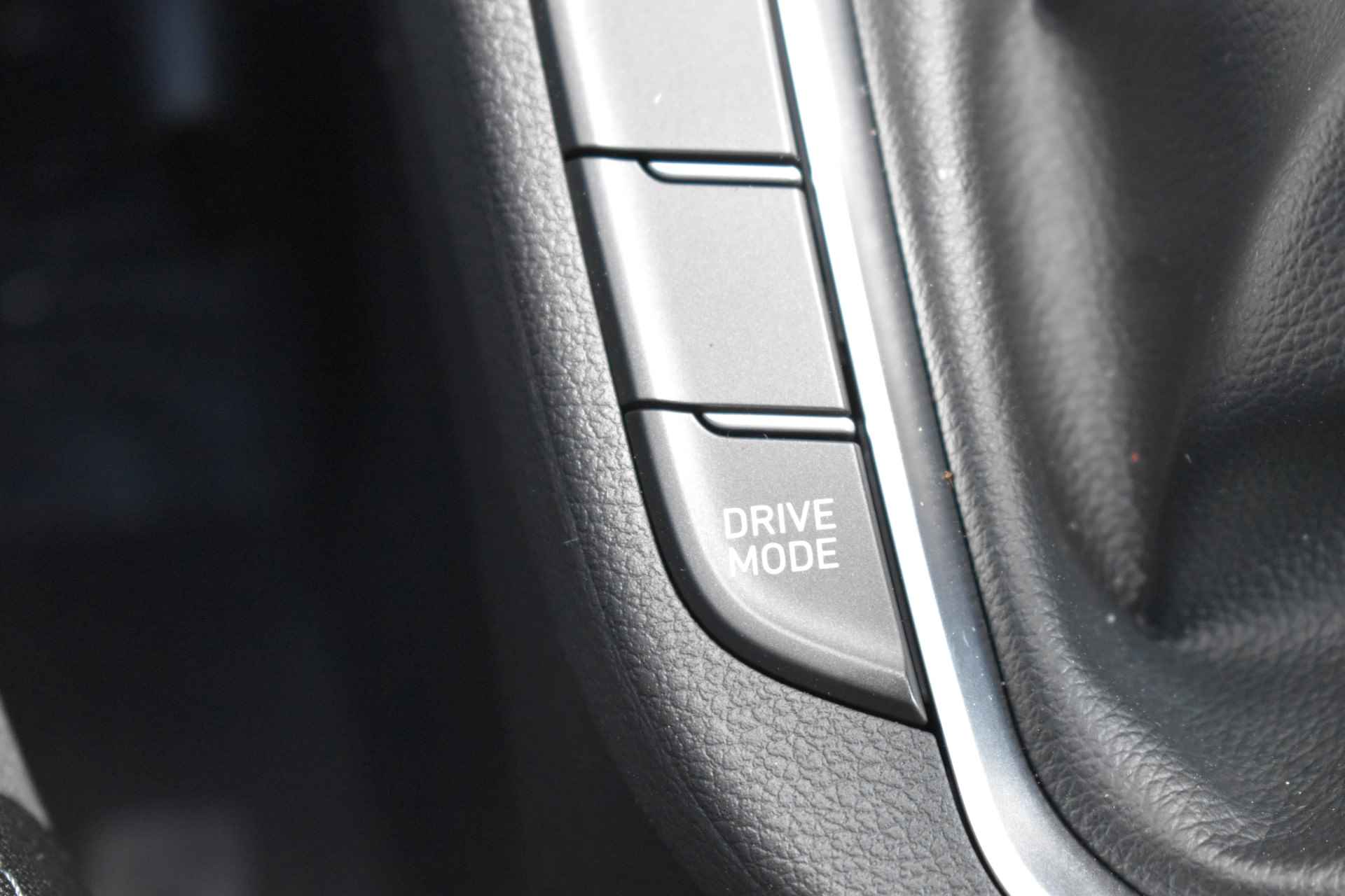 Hyundai i30 1.0 T-GDi MHEV Comfort Smart VAN €34.145,- VOOR €29.930,- - 25/31