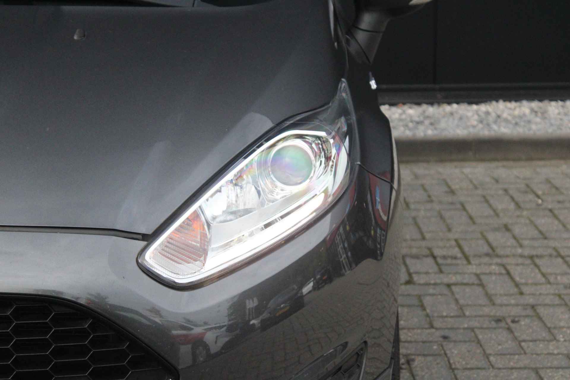 Ford Fiesta 1.0 100PK ST Line | Cruise Control | Climate Control | 17 inch | Bluetooth | Navigatie | Dealer onderhouden - 19/24