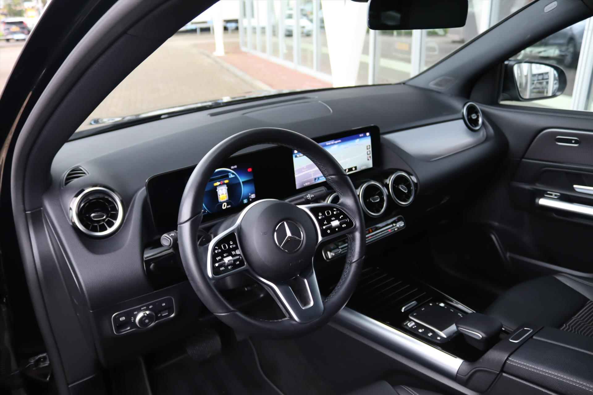 Mercedes GLA 200 163PK AUTOMAAT Camera | Widescreen | Navigatie | Half Leer | Led | Clima | Cruise | 18 Inch Lm | - 15/54