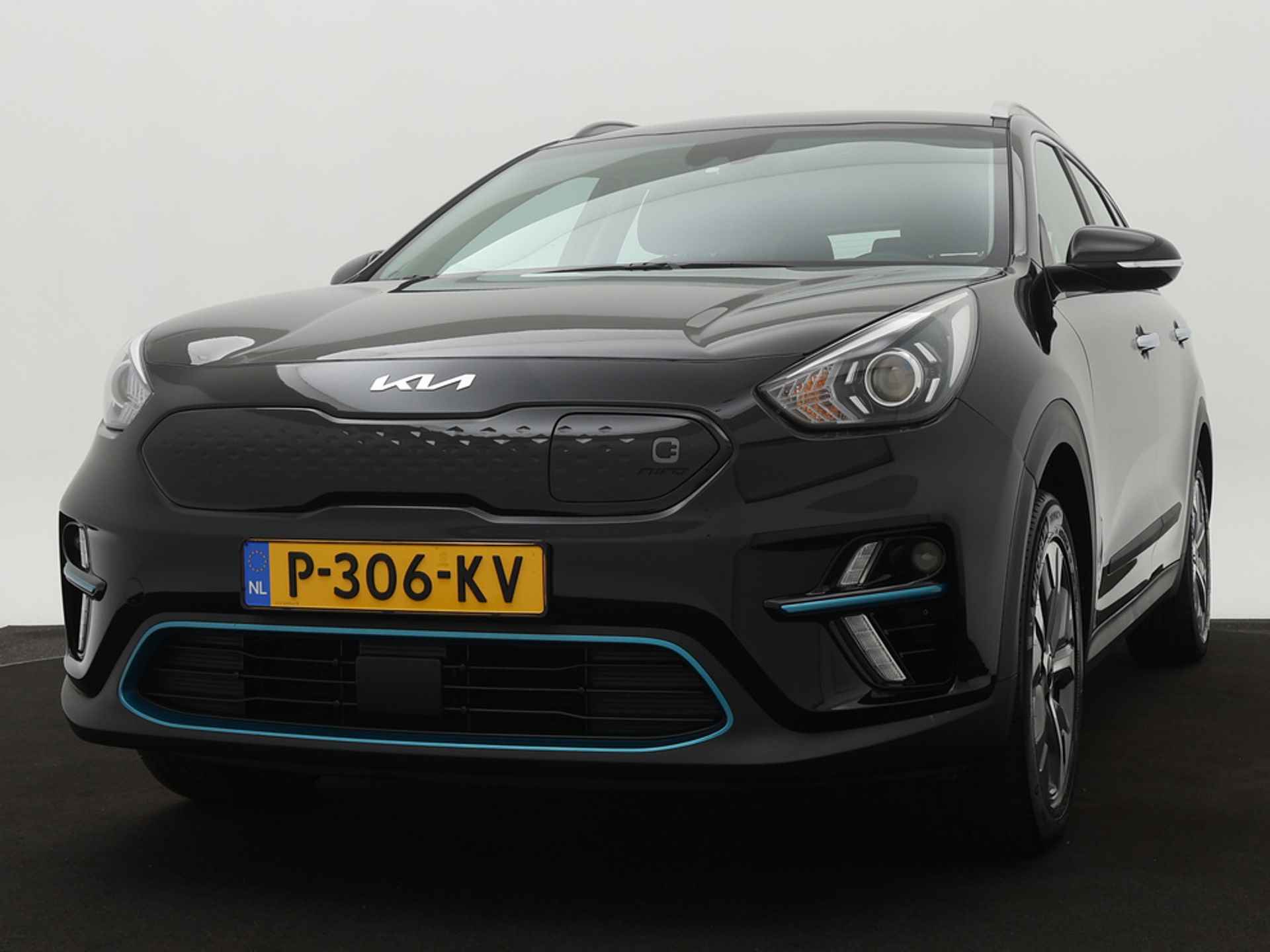 Kia e-Niro DynamicLine 64 kWh - Adaptieve Cruise Control - Climate Control - Lichtmetalen Velgen - Navigatie - Fabrieksgarantie tot 04-2029 - 3/52