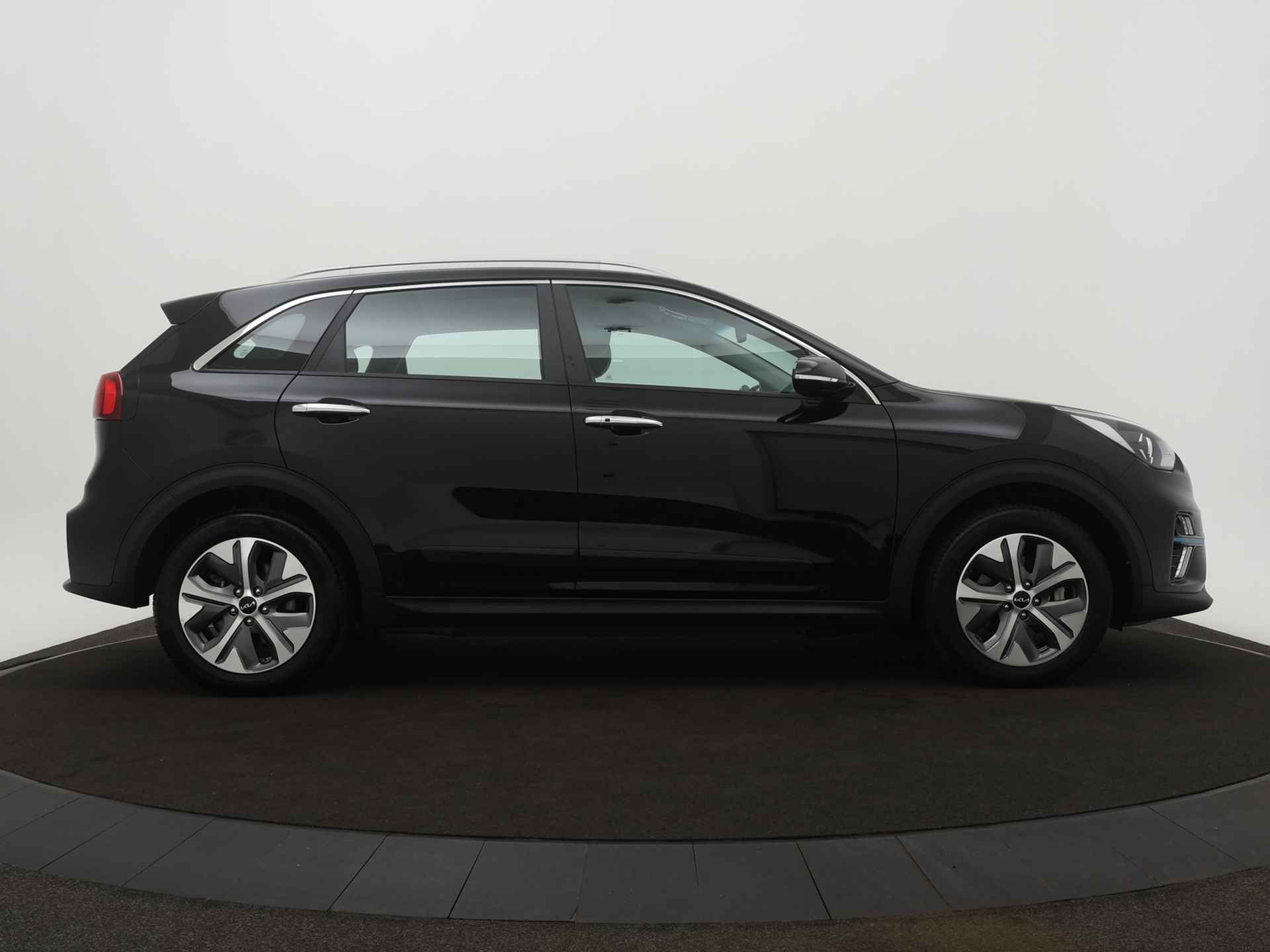 Kia e-Niro DynamicLine 64 kWh - Adaptieve Cruise Control - Climate Control - Lichtmetalen Velgen - Navigatie - Fabrieksgarantie tot 04-2029 - 10/52