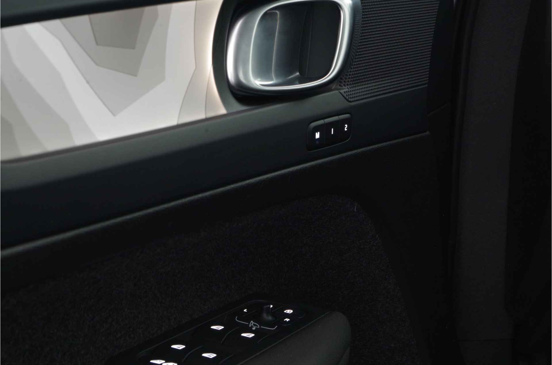 Volvo XC40 1.5 T4 Recharge Plus Bright >211pk/Leer/Memory/Camera/Onyx Black/Plug-In Hybrid - 20/33