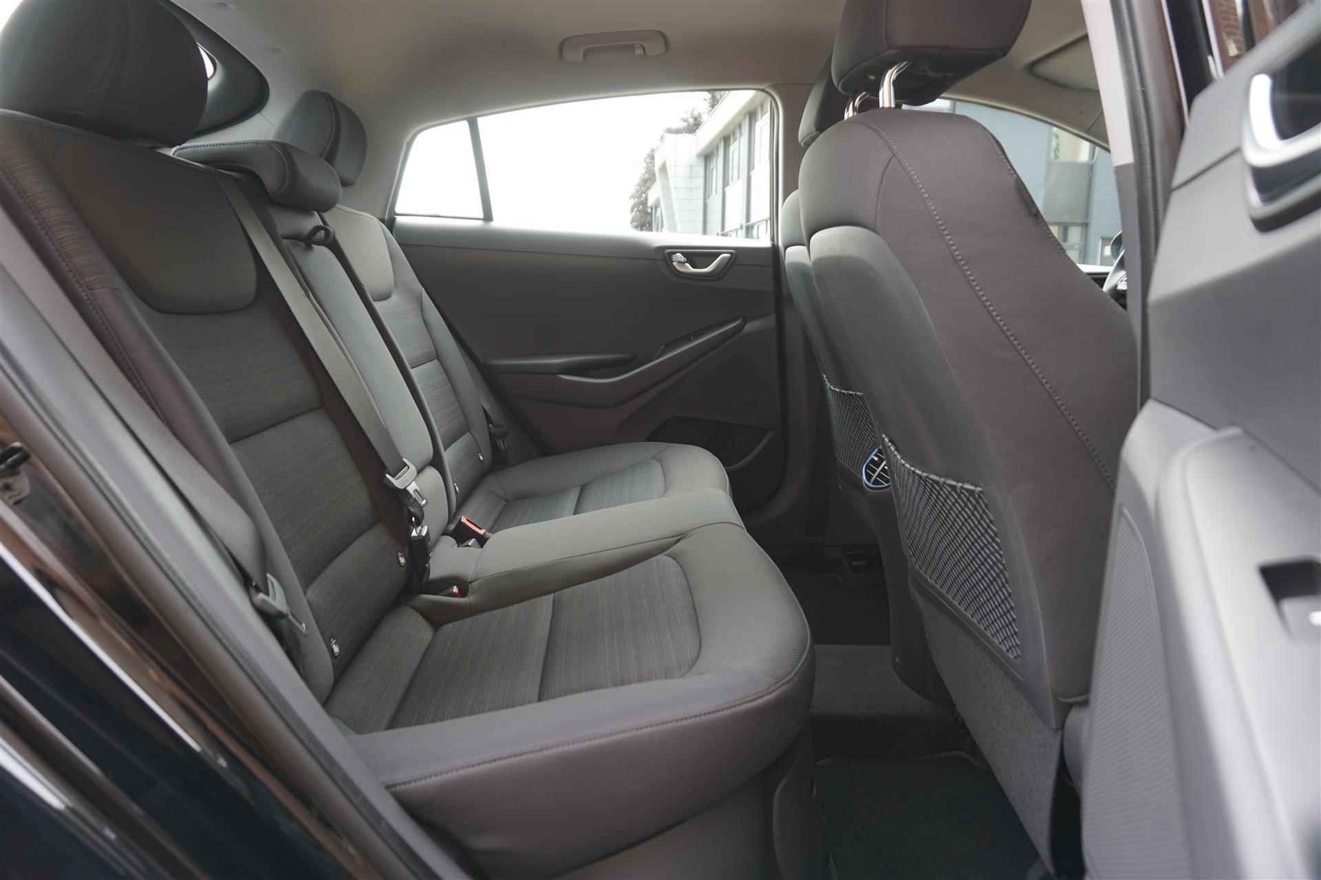 Hyundai IONIQ 1.6 GDi Hybrid Adaptive-Cruise/Camera/ Apple CarPlay/Dealeronderhouden/Rijklaarprijs! - 10/42