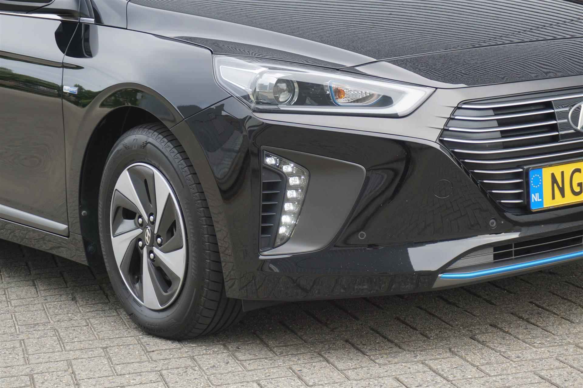 Hyundai IONIQ 1.6 GDi Hybrid Adaptive-Cruise/Camera/ Apple CarPlay/Dealeronderhouden/Rijklaarprijs! - 12/42