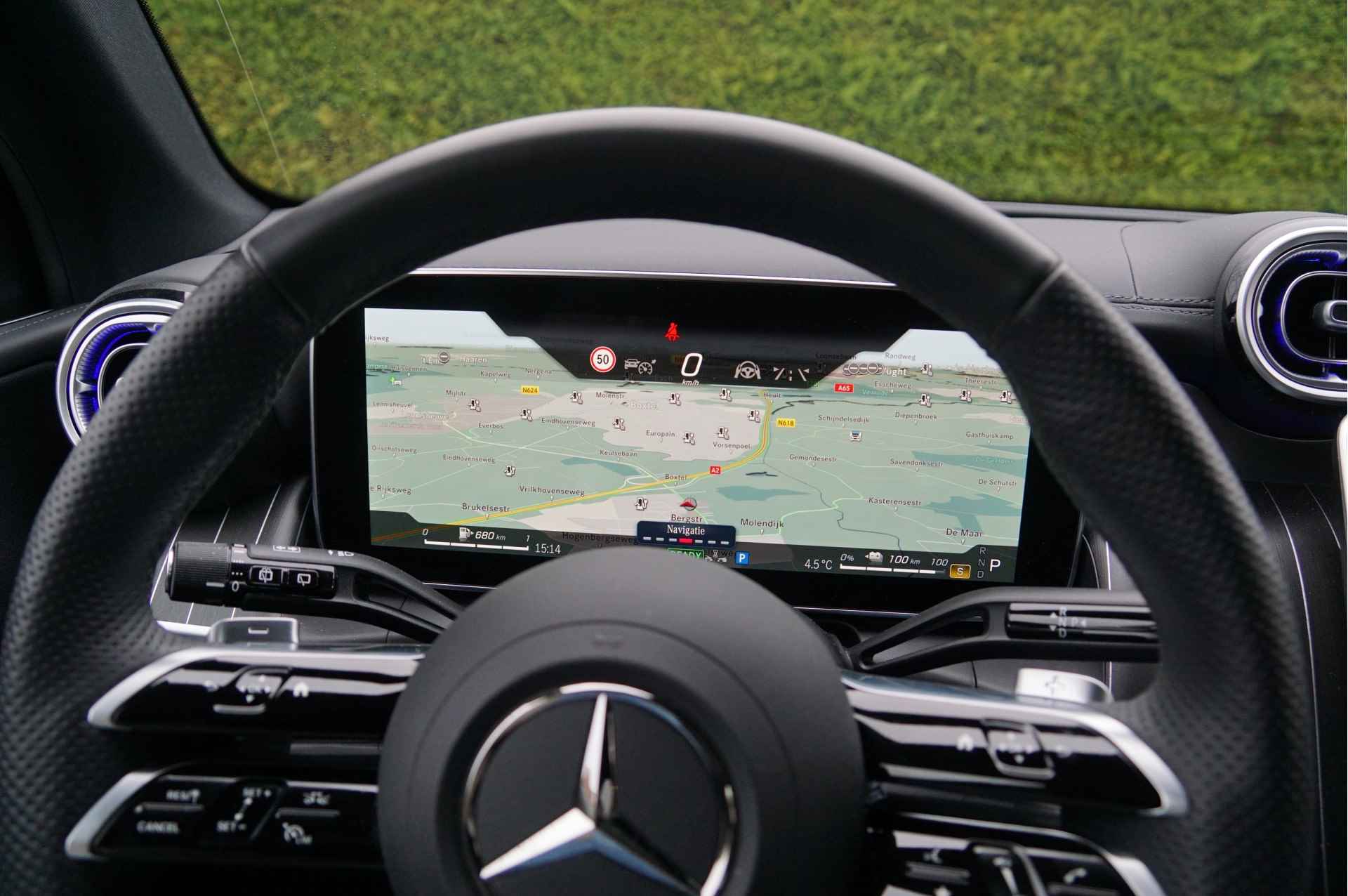 Mercedes-Benz GLC GLC 300 e 4M AMG Line | Achterasbesturing Luchtvering Trekhaak Burmester Distronic - 44/63