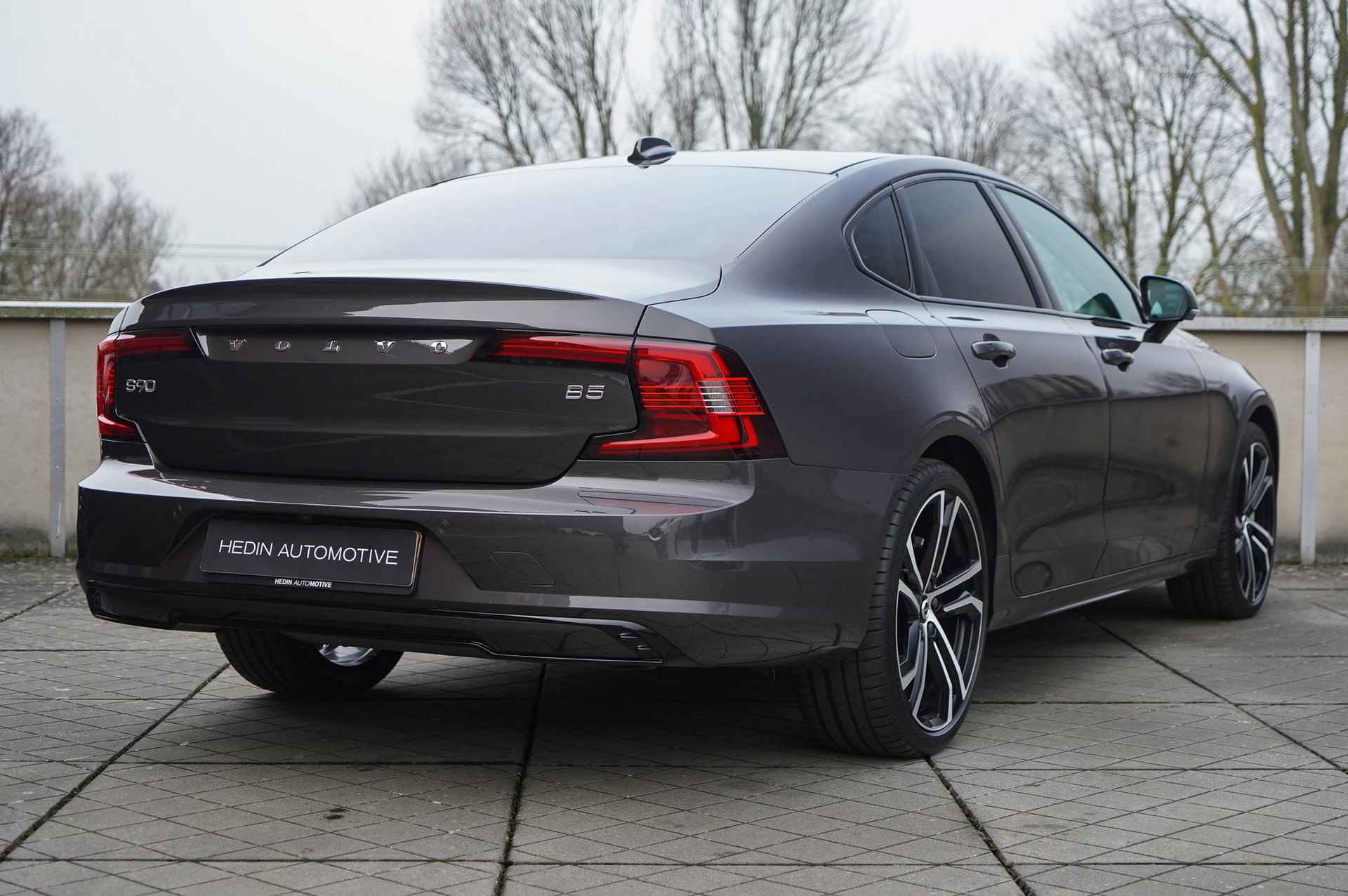 Volvo S90 2.0 B5 Plus Dark |20" 5-Dubbel Spaaks Black | Moritz leder | Extra getint glas achter | Electrische Stoelen | - 6/30