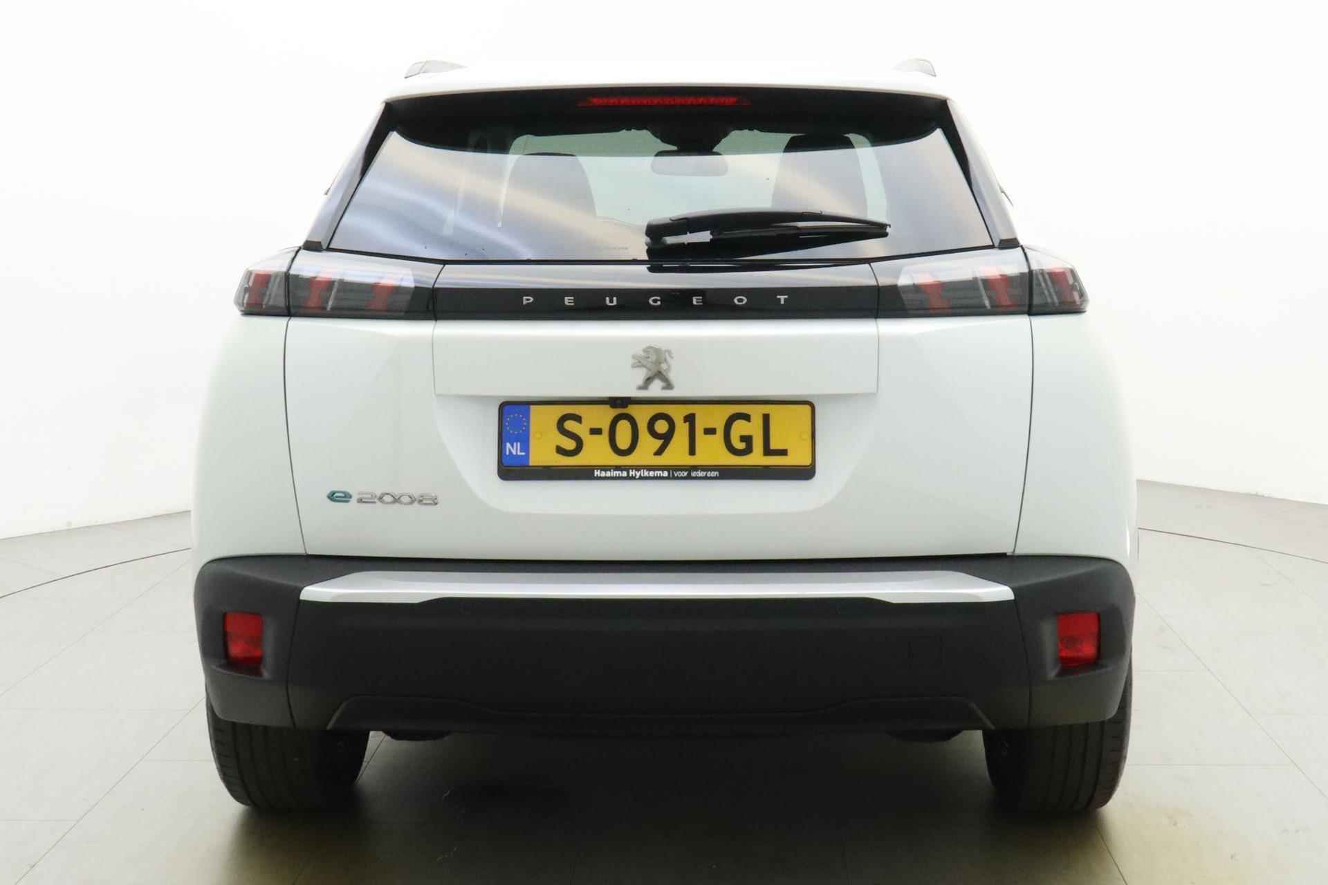 Peugeot e-2008 EV Allure Pack 50 kWh |Lichtmetalen Velgen | Parkeer Sensoren | Achteruitrij Camera | Lane Assist | LED | Cruise Control | DAB | - 12/37
