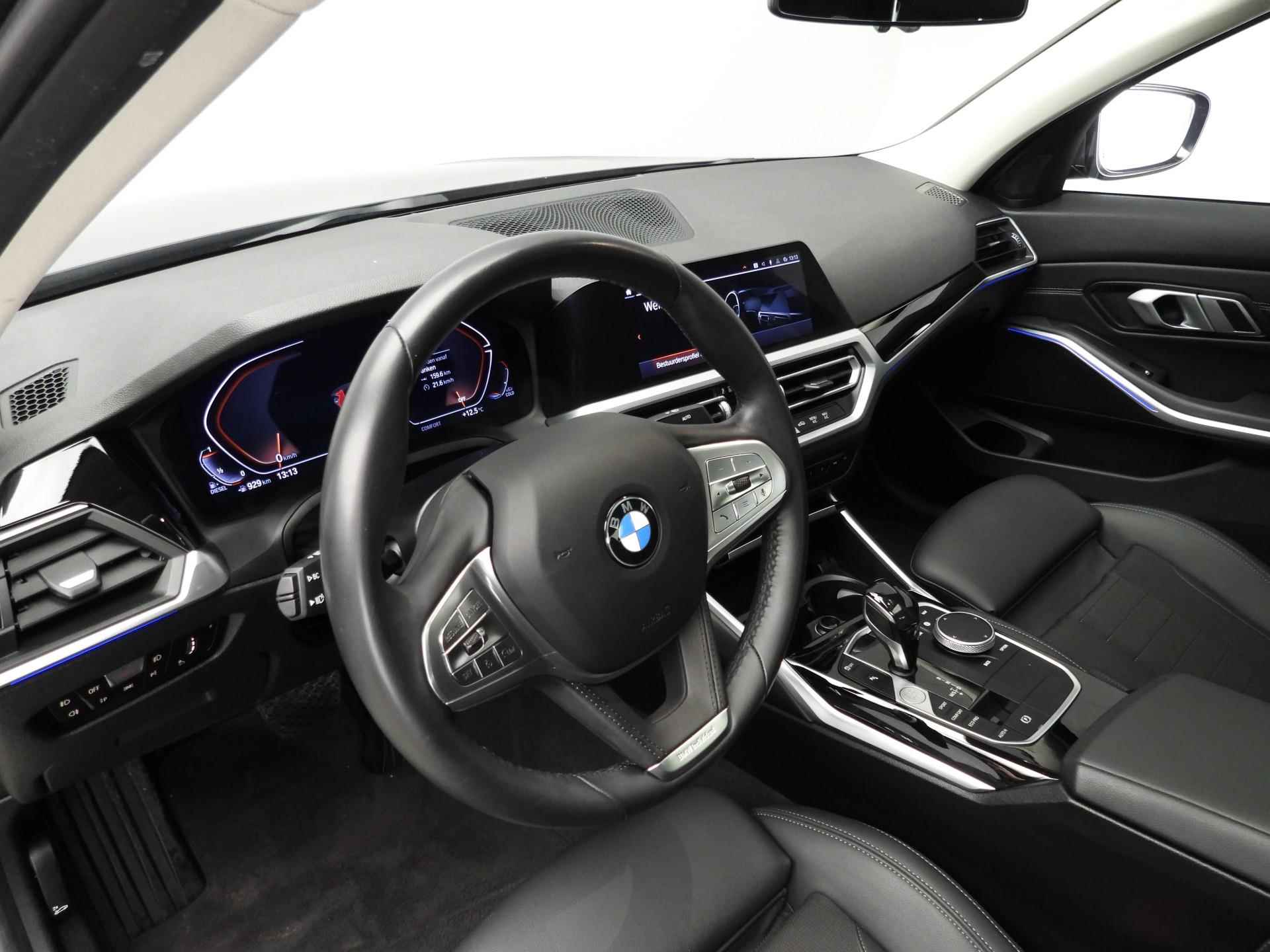 BMW 3 Serie Sedan 318d LED | Navigatie | Schuifdak | Sportstoelen | Clima | DAB | Hifi speakers | Alu 18 inch - 7/39