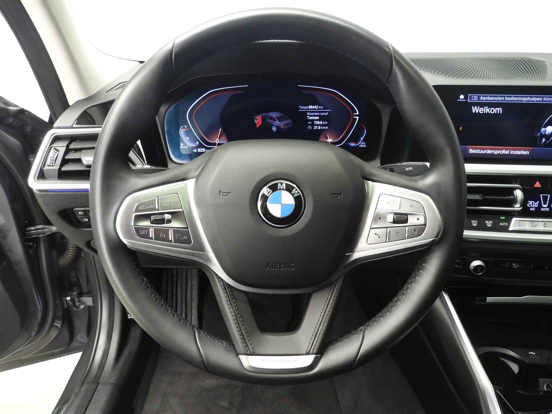 BMW 3 Serie Sedan 318d LED | Navigatie | Schuifdak | Sportstoelen | Clima | DAB | Hifi speakers | Alu 18 inch - 11/39