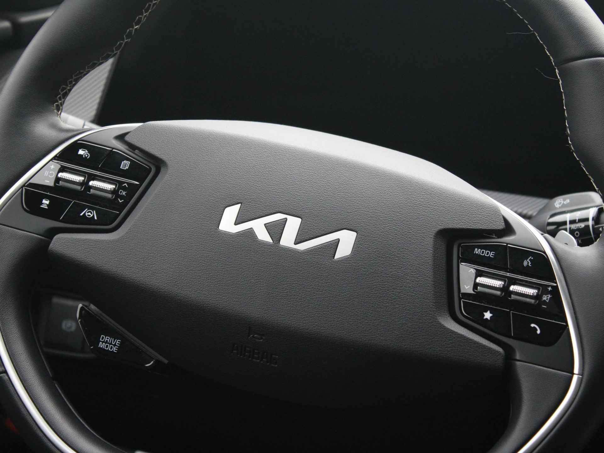 Kia EV6 GT-Line 77.4 kWh | Carplay | Matrix LED | Clima | Adapt. Cruise | Head up | Schuif-/Kanteldak | Camera 360 graden - 8/31
