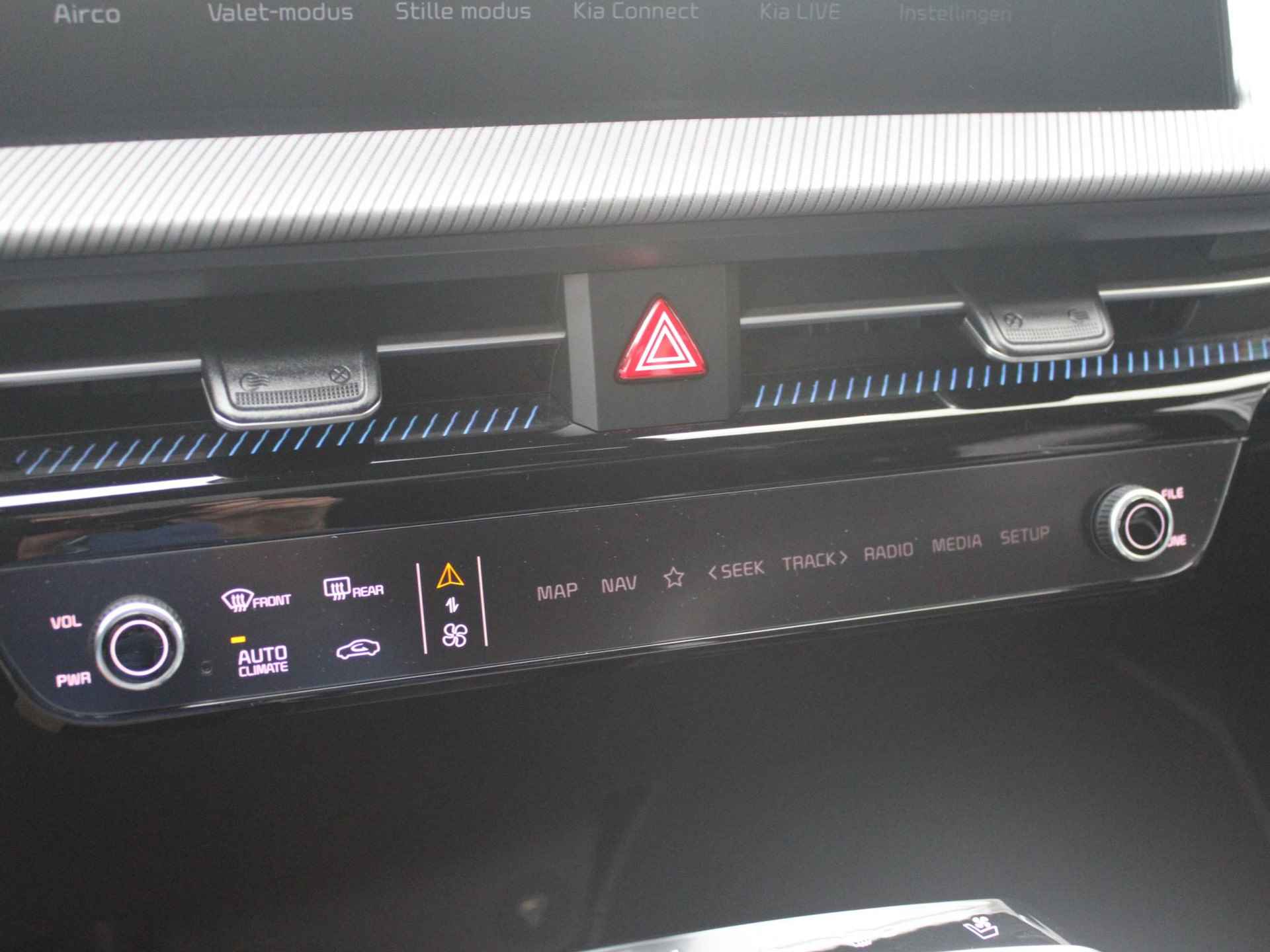 Kia EV6 GT-Line 77.4 kWh | Carplay | Matrix LED | Clima | Adapt. Cruise | Head up | Schuif-/Kanteldak | Camera 360 graden - 17/31