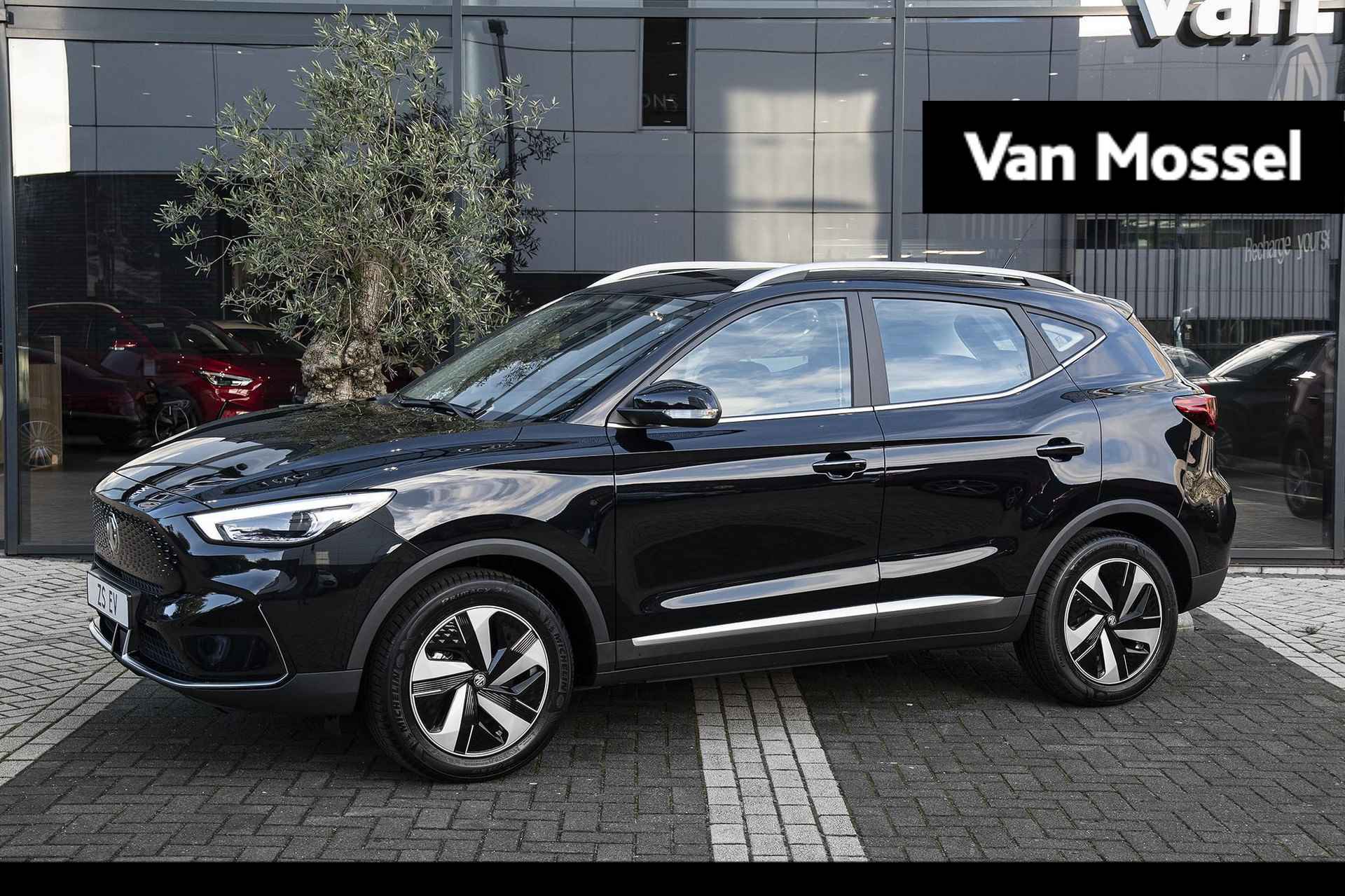 MG ZS EV Luxury Long Range ACTIE voorraad registratiekorting / Subsidie particulier € 2.000,= - 1/5