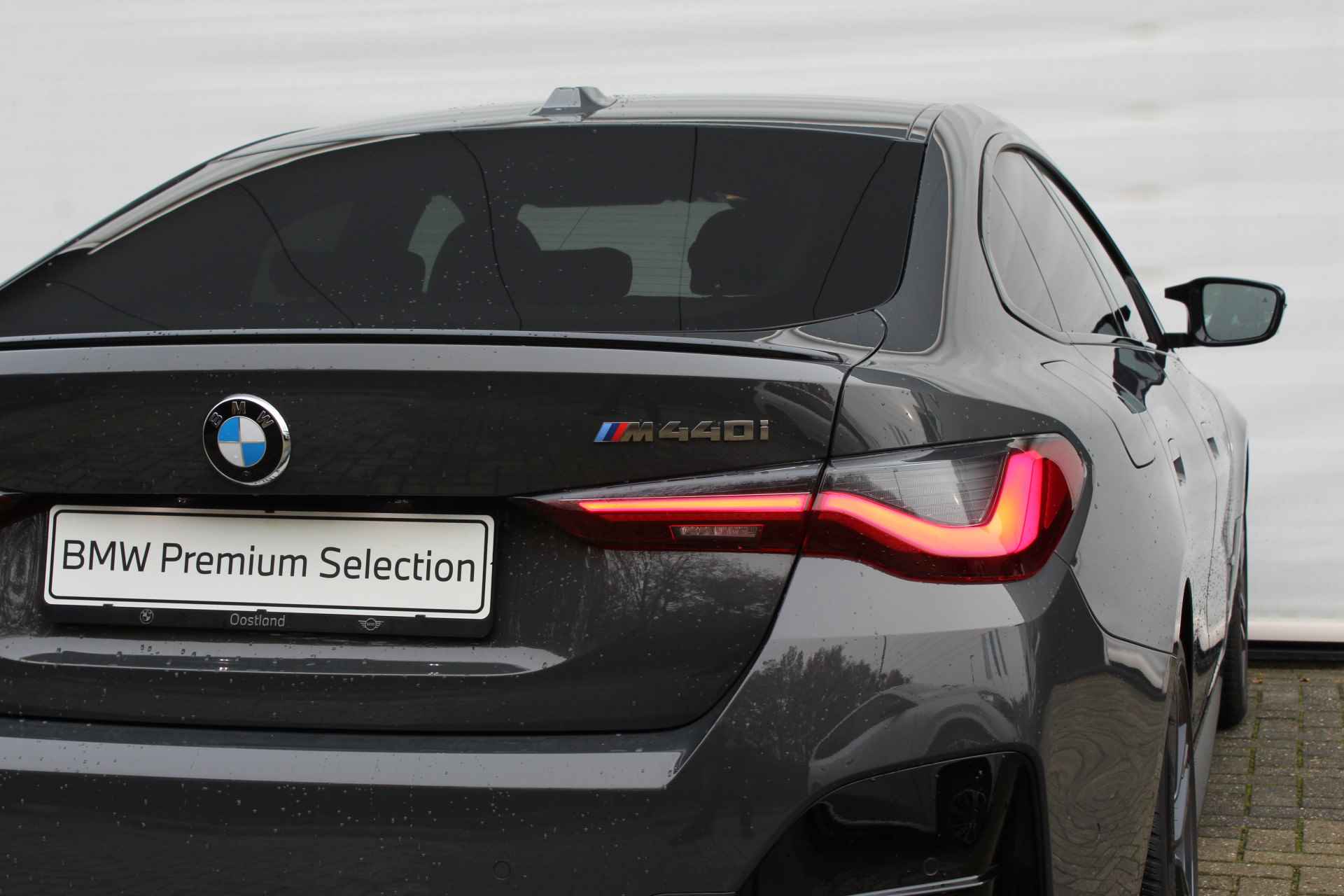 BMW 4 Serie Gran Coupé M440i xDrive High Executive Automaat / Schuif-kanteldak / Trekhaak / Harman Kardon / Laserlight / Stoelverwarming / Driving Assistant Professional / Parking Assistant Plus - 18/31