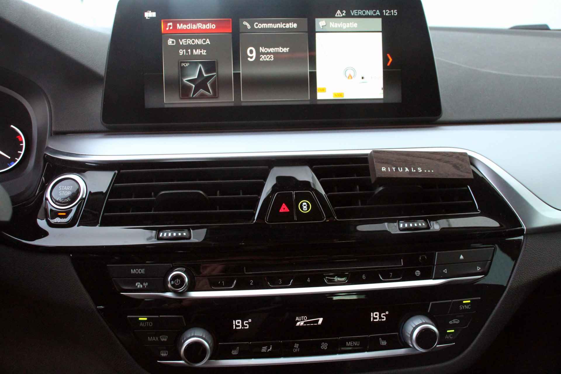 BMW 5 Serie Touring 520d Executive ✅ Carplay ✅ Trekhaak ✅ Rijklaar - 15/21