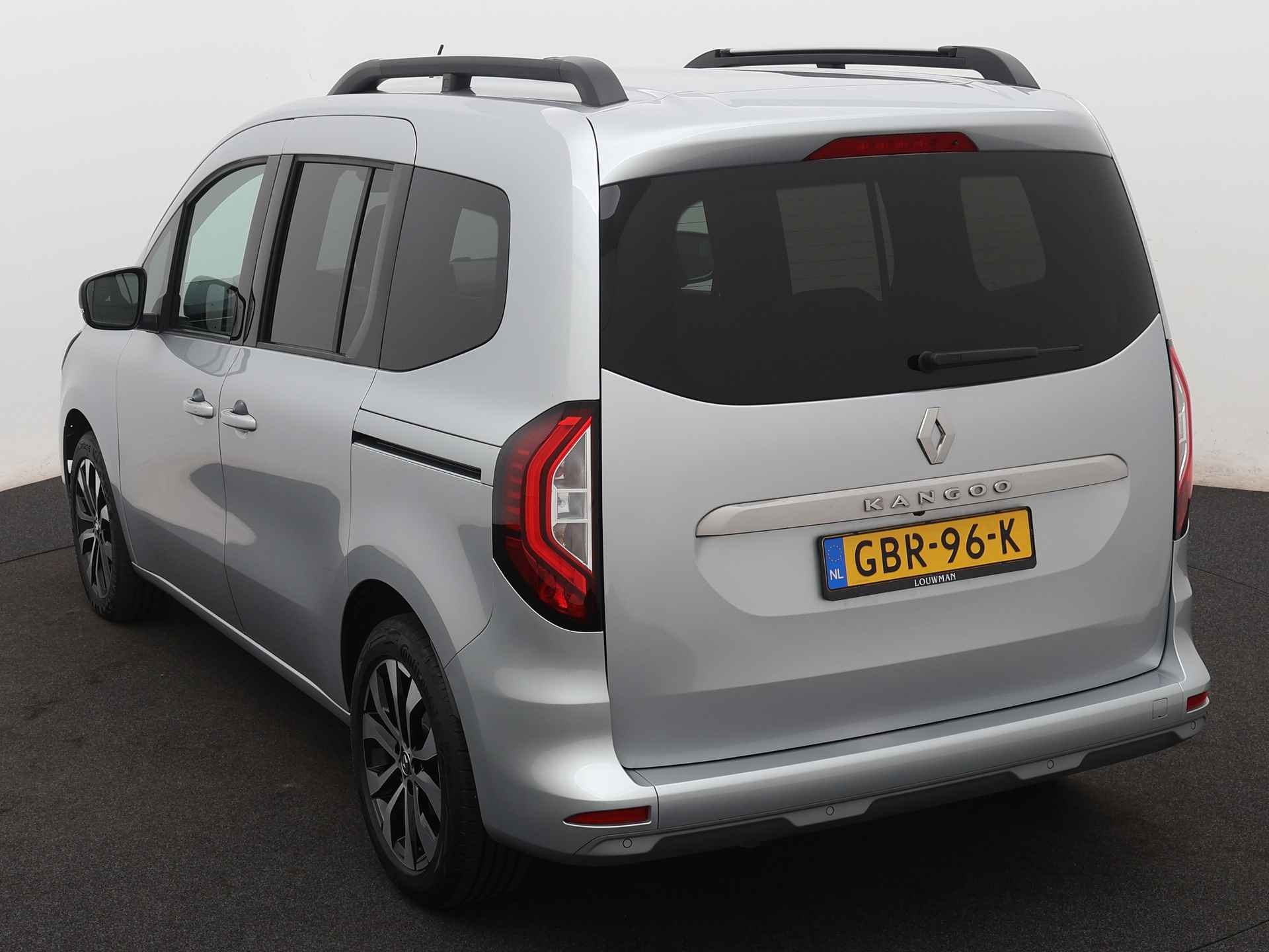 Renault Kangoo Intens TCe100 Ingepland voor nieuwe bodemverlaging t.b.v. rolstoelvervoer (Prijs incl. bodemverlaging) - 15/40