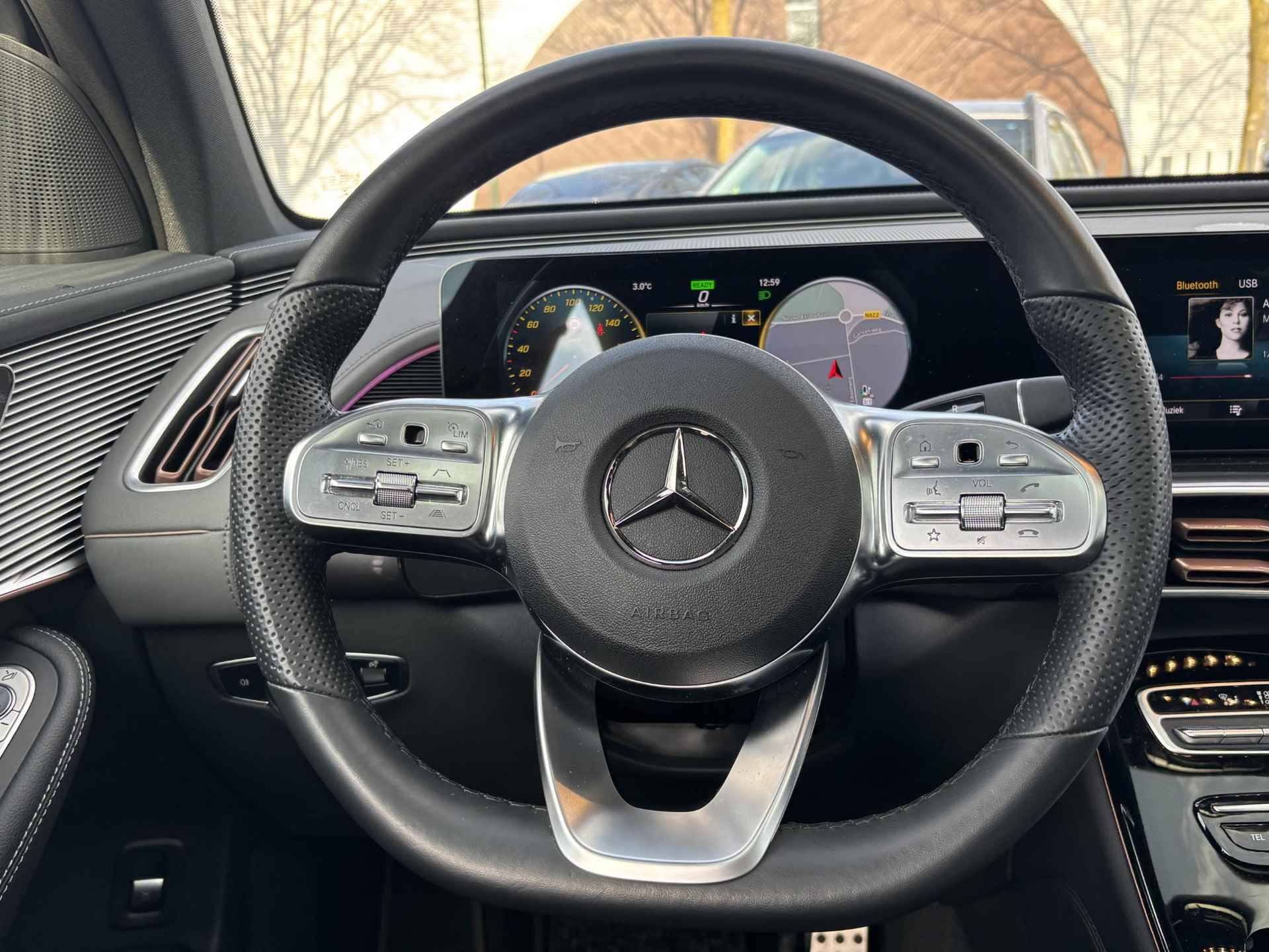 Mercedes-Benz EQC 400 4MATIC AMG Line Premium Plus 80 kWh | 360 CAMERA | MEMORY SEAT | PANO - 18/46