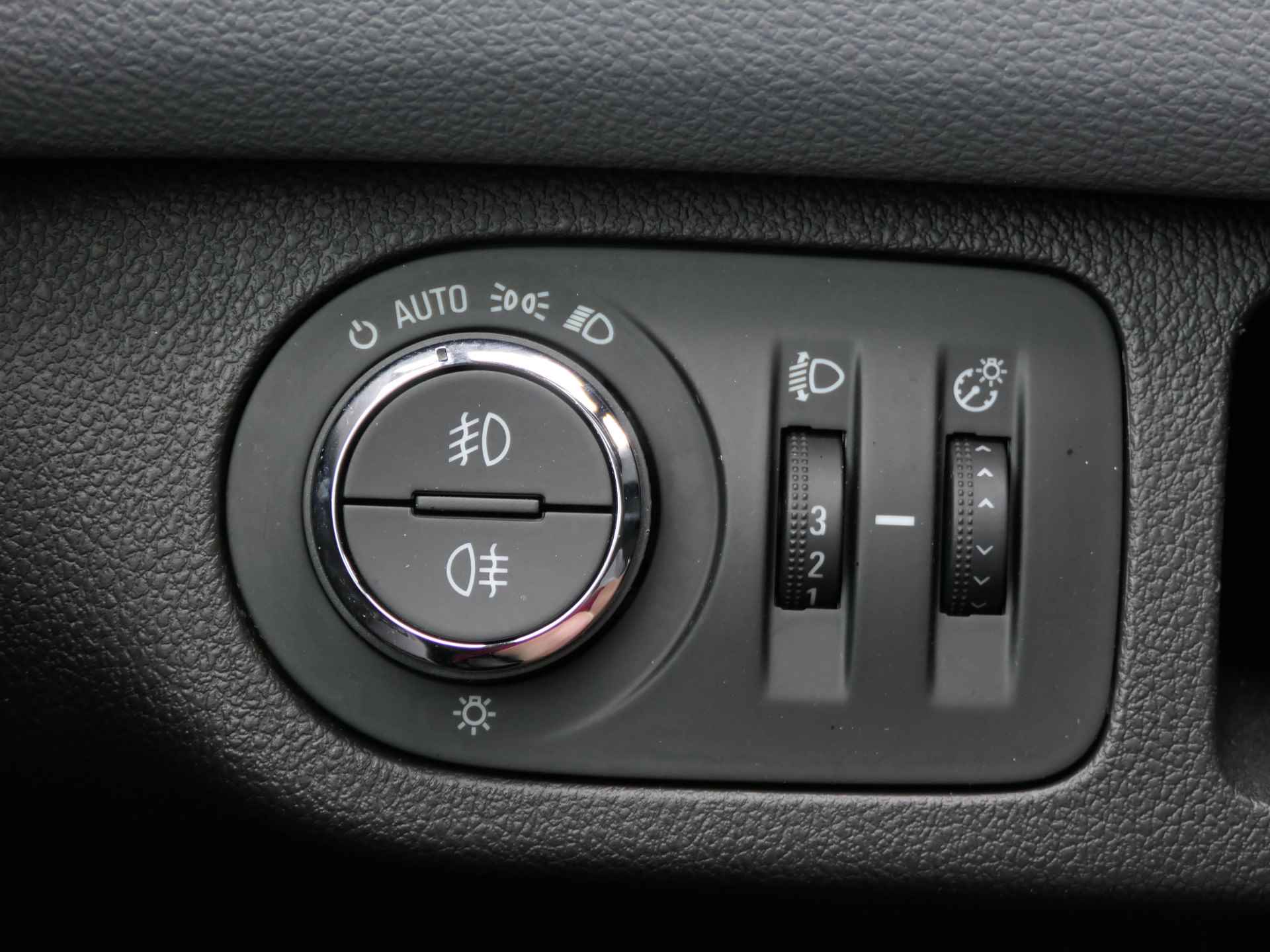 Opel Meriva 1.4 Turbo 120pk Cosmo | Navigatie | Panoramadak | Trekhaak | 17'' LMV - 32/36