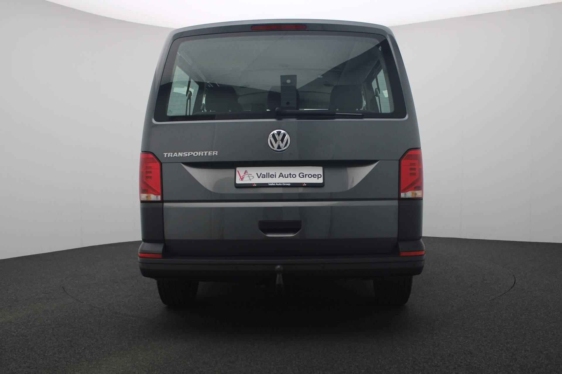 Volkswagen Transporter Kombi 9 pers. 2.0 TDI 150PK DSG L2H1 | Prijs: incl. BTW/BPM! | Trekhaak | Navi | Stoelverwarming | Parkeersensoren voor/achter | Apple Carplay / Android Auto | Airco - 15/34