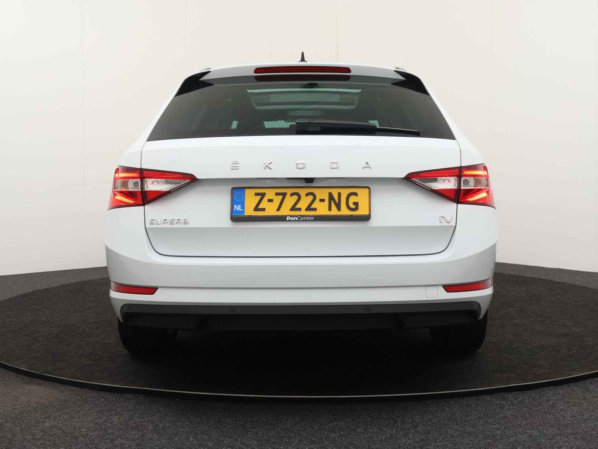 Skoda Superb Combi 1.4 TSI 218 PK iV DSG Business Edition Plus | Pano.dak | Stoelverwarming | Keyless | Cruise Control | - 7/16