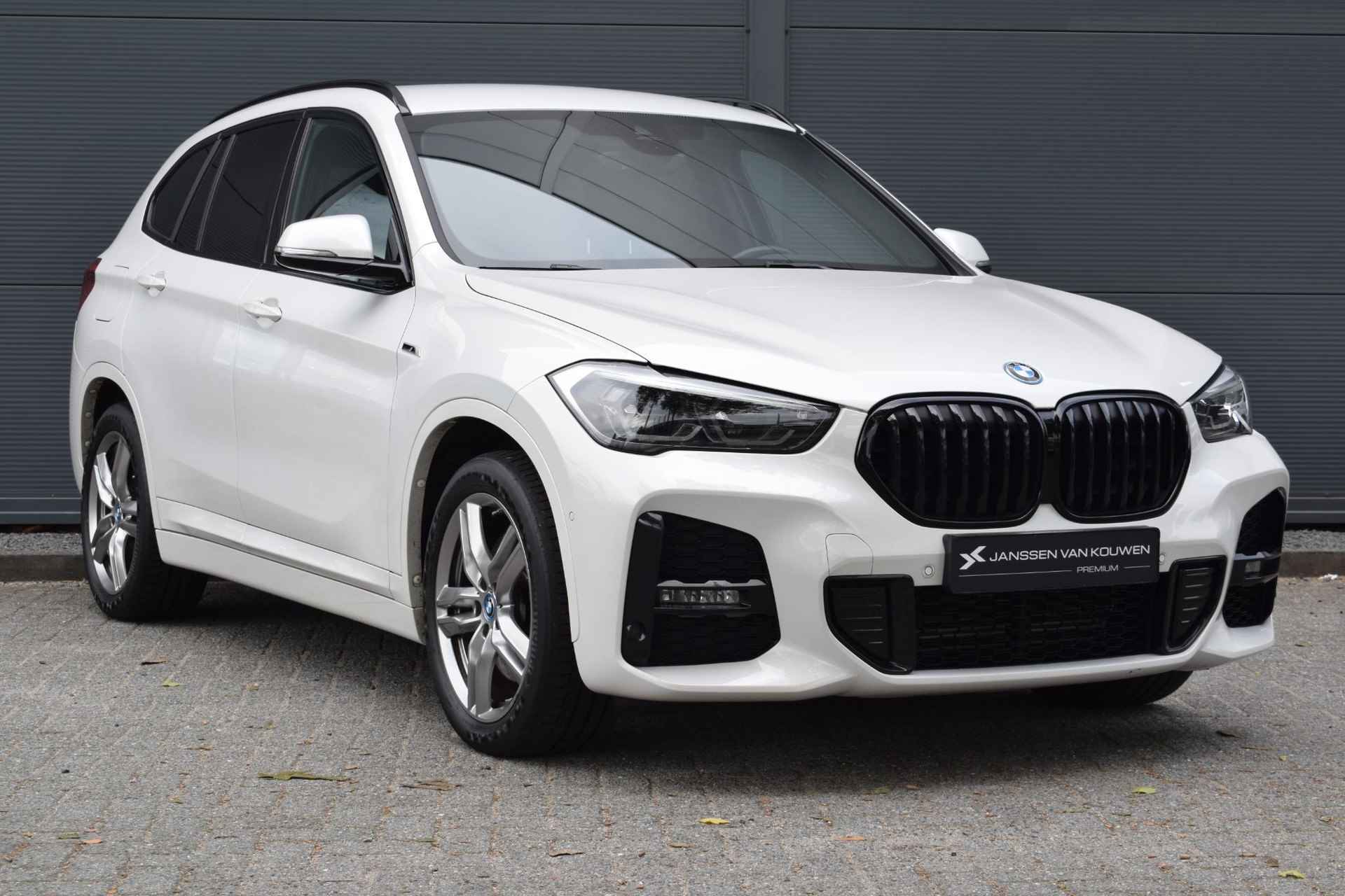 BMW X1 xDrive25e eDrive Edition | Trekhaak | M Sportpakket | Navigatie - 3/78