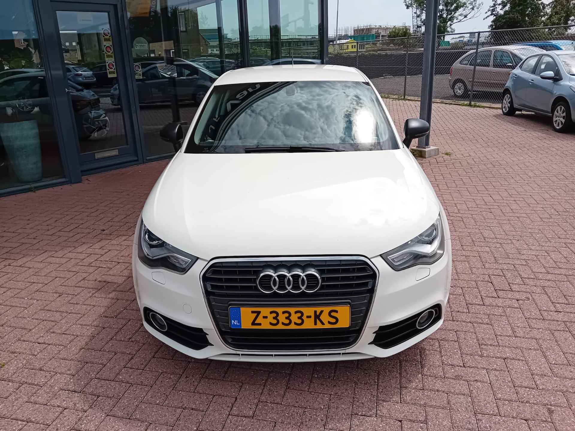 Audi A1 1.4 TFSI Attraction Automaat, Airco(automatisch), Multimedia systeem, Bluetooth, Navigatie, Parkeersensoren, Stoelverwarming, Le BOVAG - 3/27