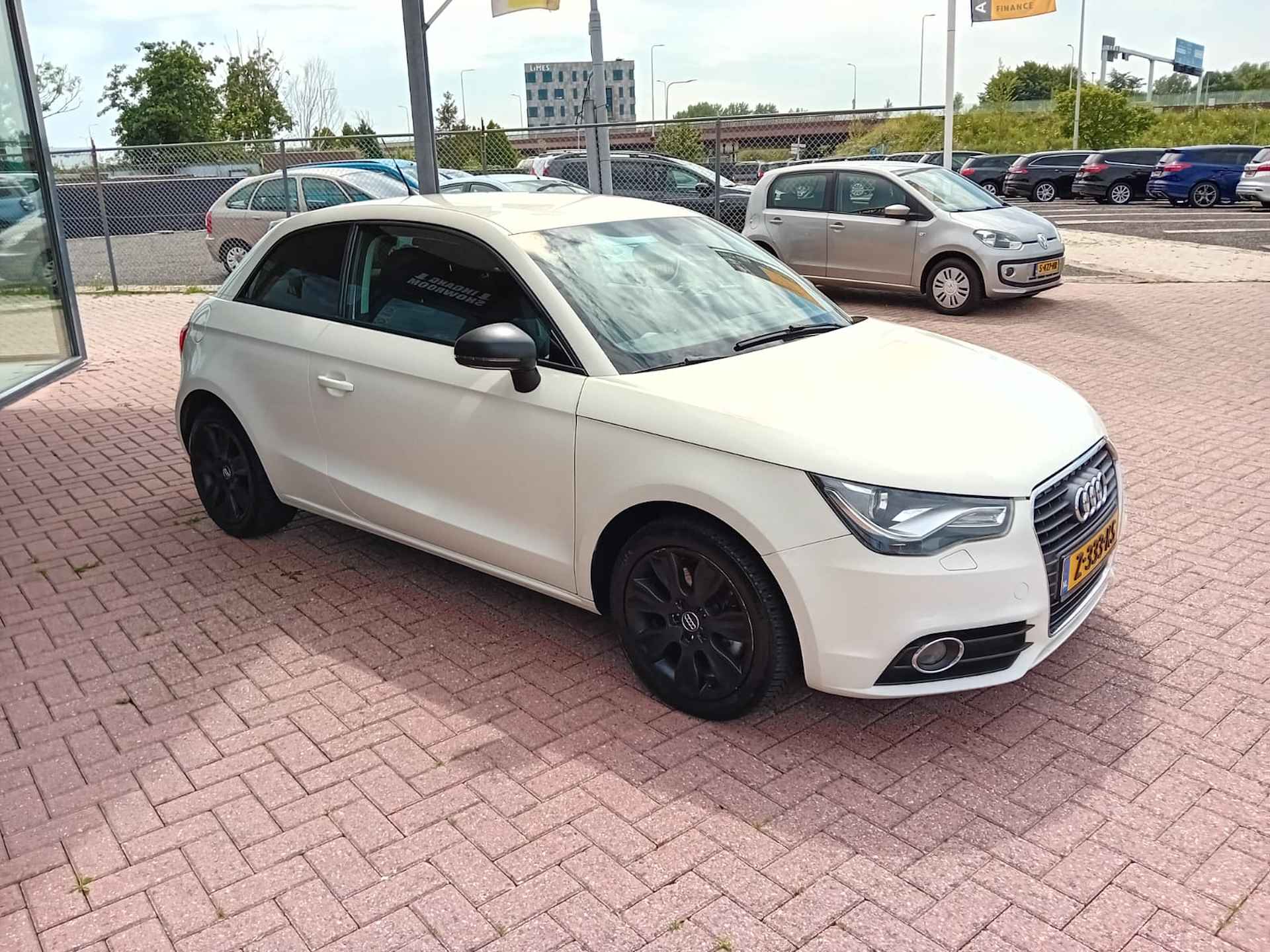 Audi A1 1.4 TFSI Attraction Automaat, Airco(automatisch), Multimedia systeem, Bluetooth, Navigatie, Parkeersensoren, Stoelverwarming, Le BOVAG - 4/27