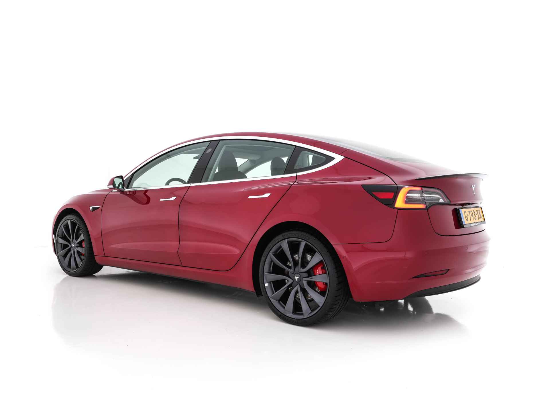 Tesla Model 3 Performance 75 kWh AWD [ Fase-3 ] (INCL-BTW) Aut. *PANO | AUTO-PILOT | FULL-LED | NAPPA-LEATHER | DIGI-COCKPIT | ADAPT.CRUISE | KEYLESS | SURROUND-VIEW | DAB | APP-CONNECT | MEMORY-PACK | LANE-ASSIST | SPORT-SEATS | 20"ALU* - 4/33