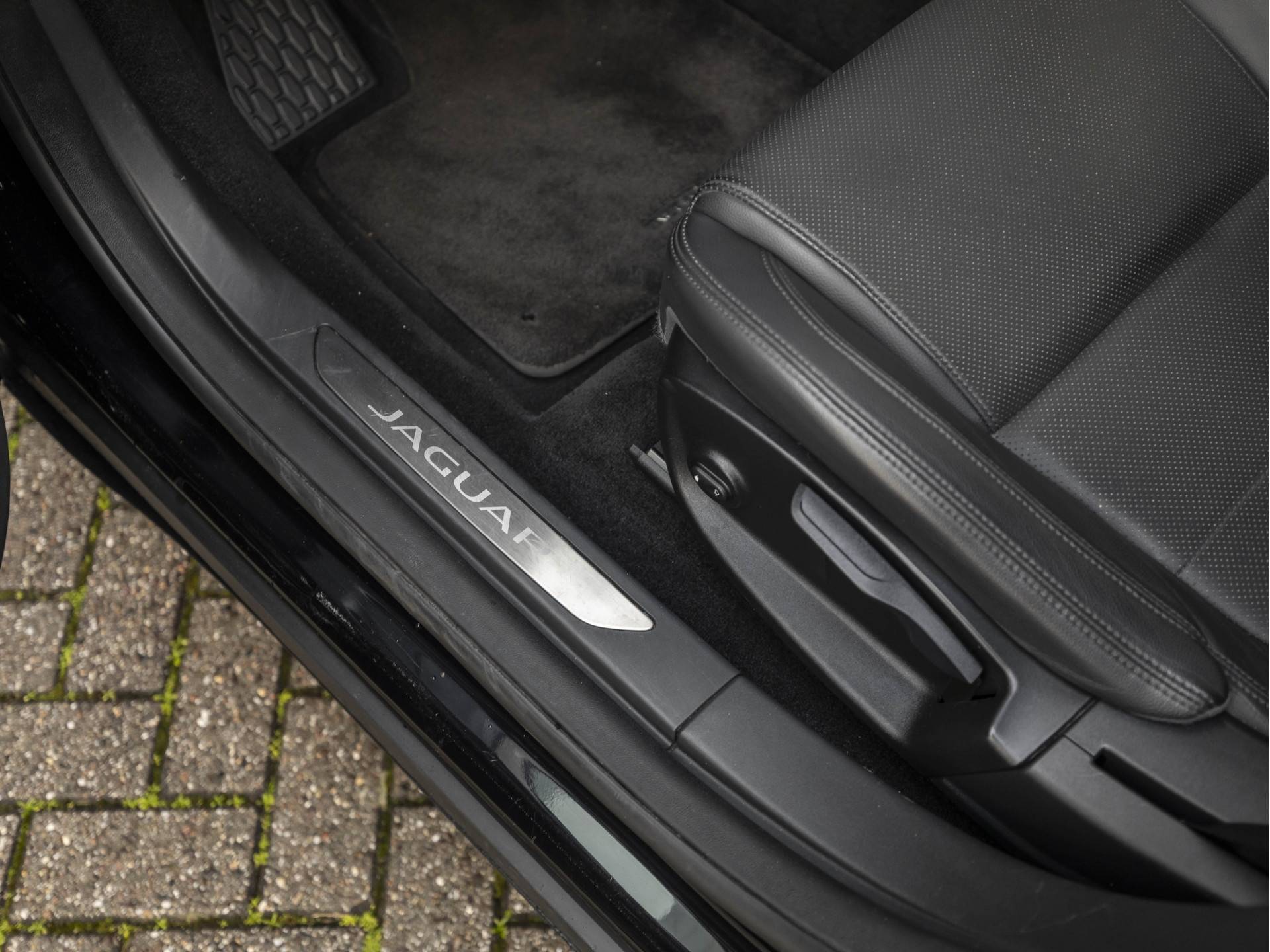 Jaguar I-PACE EV400 S | 24 mnd Approved garantie | Panoramadak | Elektrische Achterklep | 20 inch | - 31/56