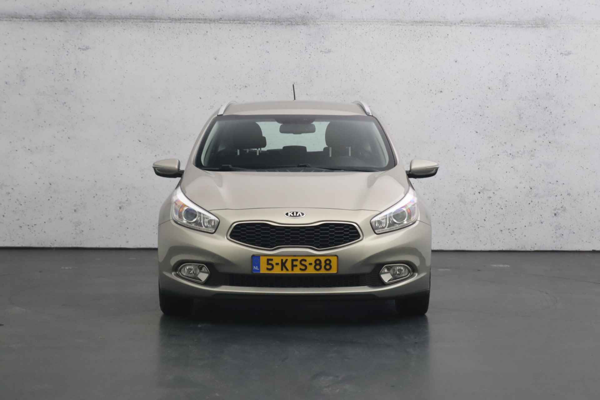 Kia cee'd Sportswagon 1.6 GDI Plus Pack | Cruise control | Climate control | Parkeersensoren | Navigatie - 9/28