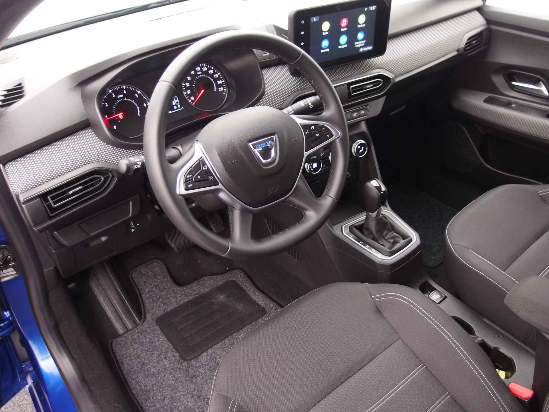 Dacia Sandero 1.0 TCe 90 Expression AUTOMAAT / TREKHAAK / FULL LED /  CARPLAY / CLIMA / CAMERA / BLUETOOTH / CRUISE / NL-AUTO - 10/45