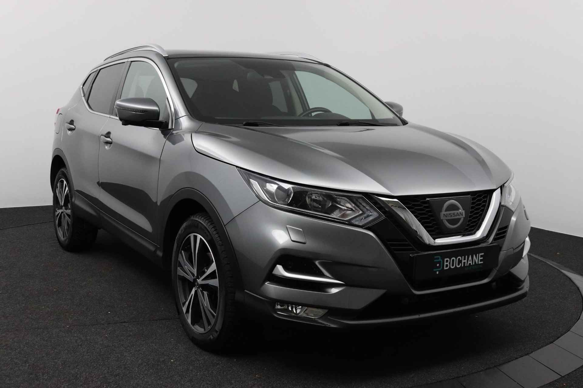 Nissan Qashqai 1.2 DIG-T 115 X-Tronic N-Connecta | Panoramadak | Trekhaak | All-Season banden | Stoelverwarming - 6/39