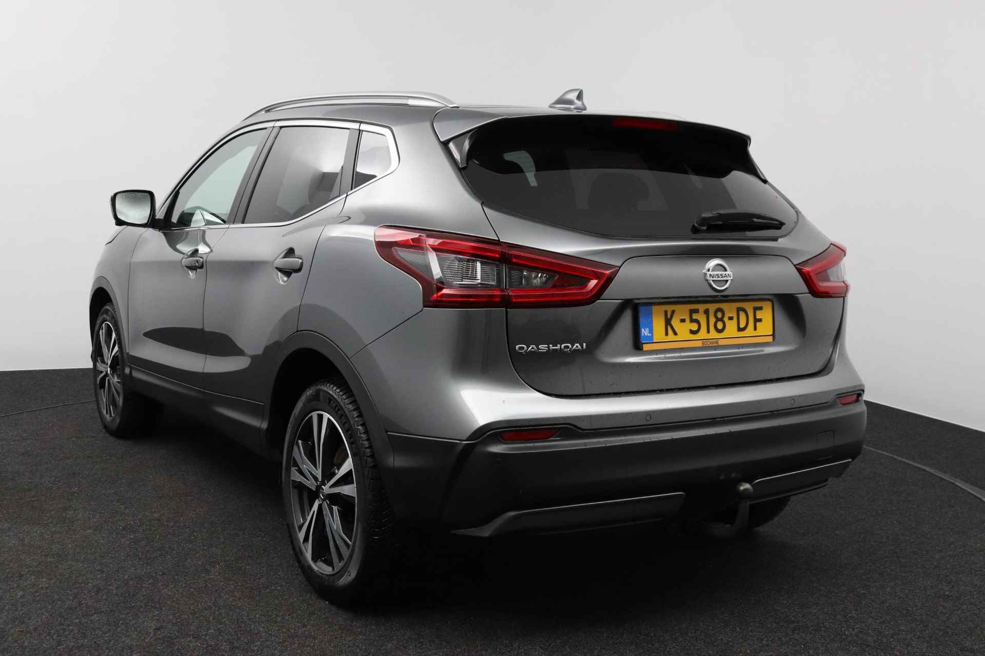 Nissan Qashqai 1.2 DIG-T 115 X-Tronic N-Connecta | Panoramadak | Trekhaak | All-Season banden | Stoelverwarming - 7/39