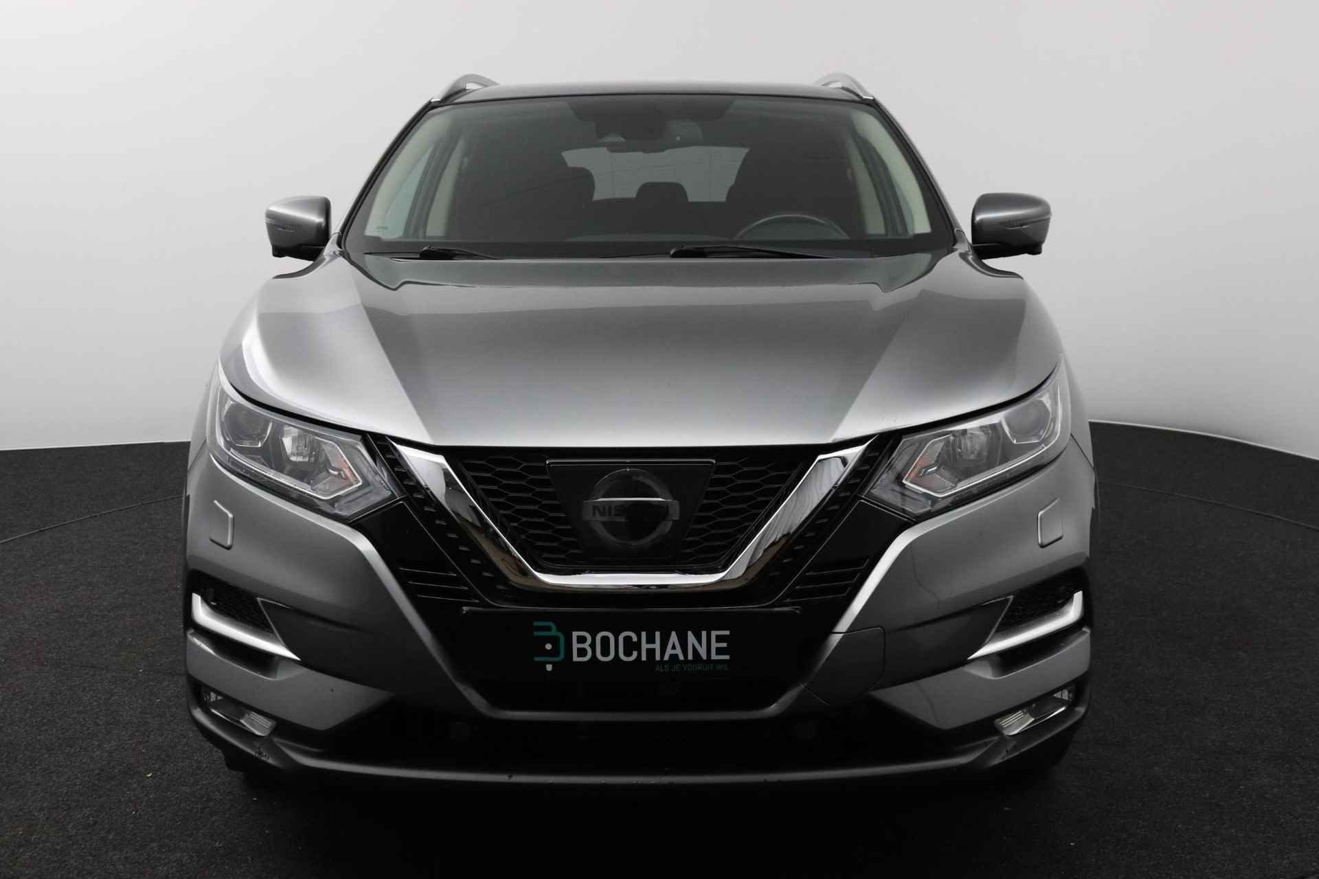 Nissan Qashqai 1.2 DIG-T 115 X-Tronic N-Connecta | Panoramadak | Trekhaak | All-Season banden | Stoelverwarming - 18/39