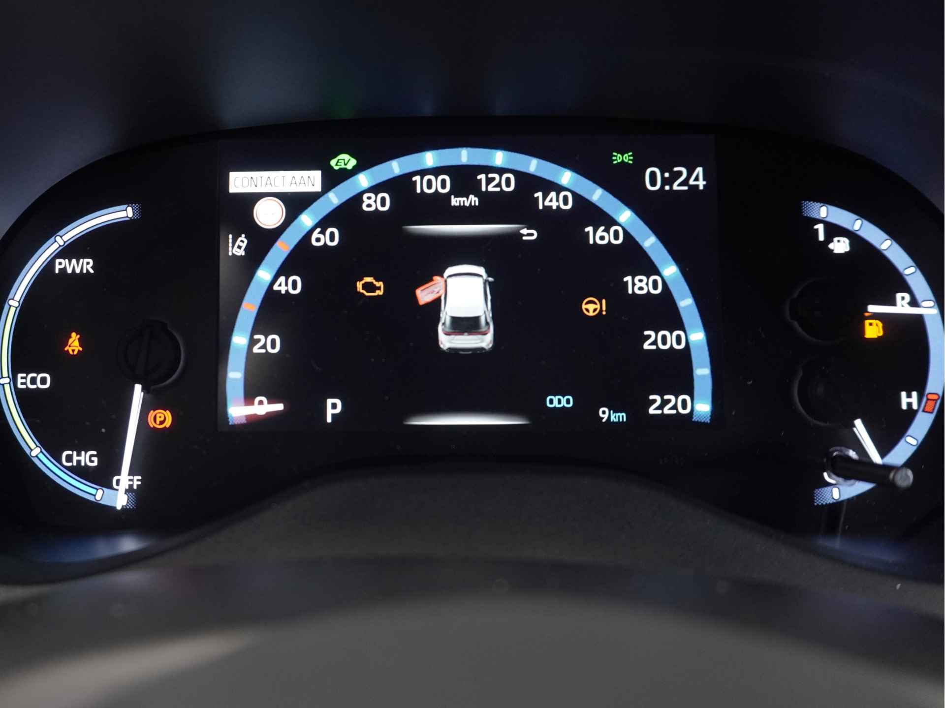 Toyota Yaris Cross 1.5 Hybrid Dynamic Team D | Safety Pack | Smart Connect | Winter Pakket | PDC V+A | Stuur- Stoelverwarming | Rijklaarprijs - 17/33