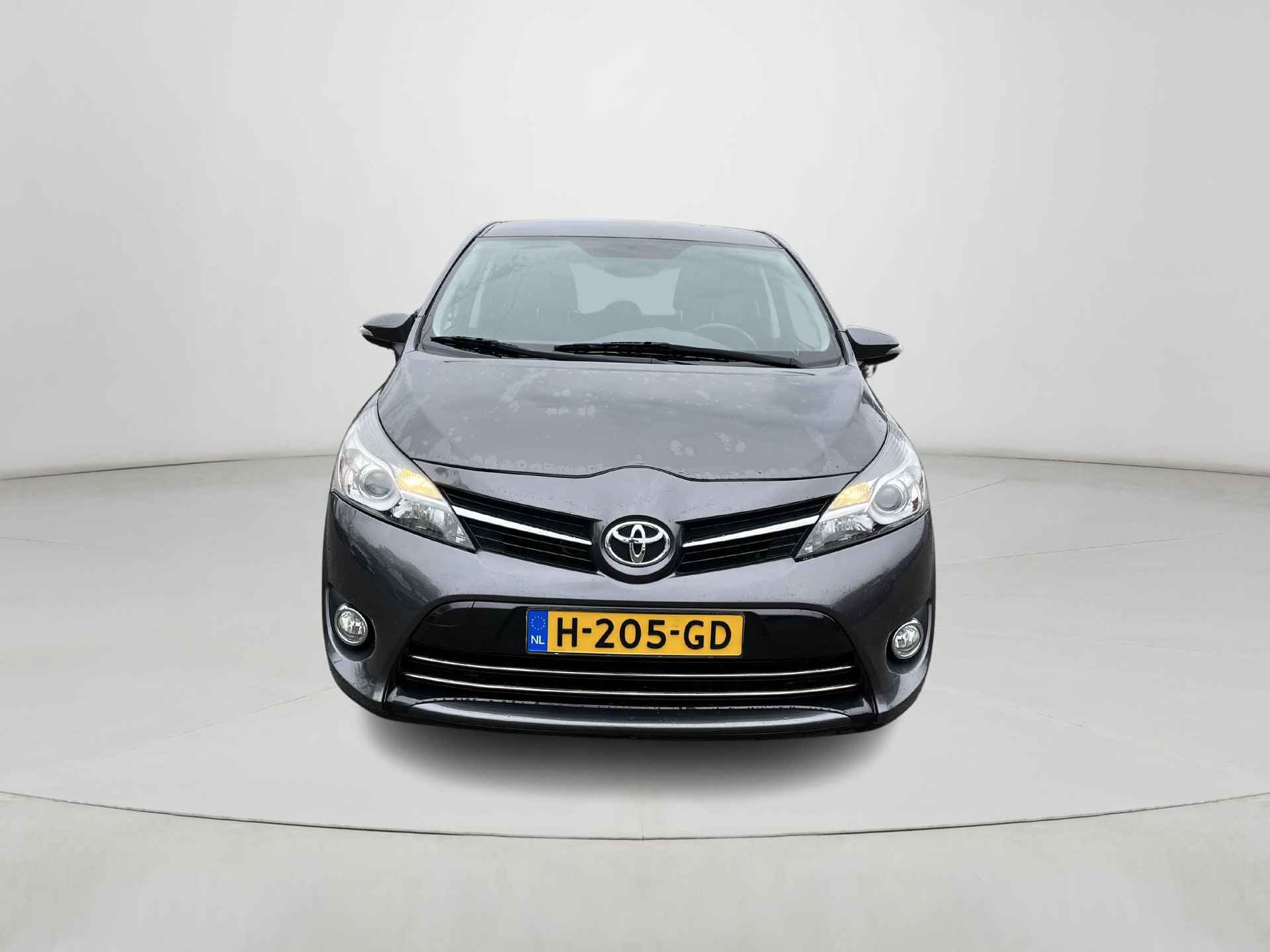 Toyota Verso 1.8 VVT-i Aspiration Limited | Navigatie | Stoelverwarming | Licht metalen velgen | Parkeercamera | - 9/14