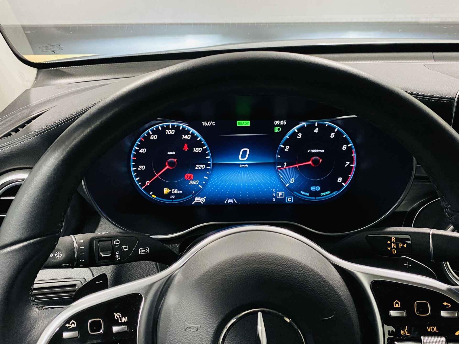 Mercedes-Benz GLC 200 4MATIC AMG // Distronic // 360° Camera // KeyLess Entry // Digitaal Dashbord // DAB // Touchpad // 20" AMG Multispaak // Dod - 10/44
