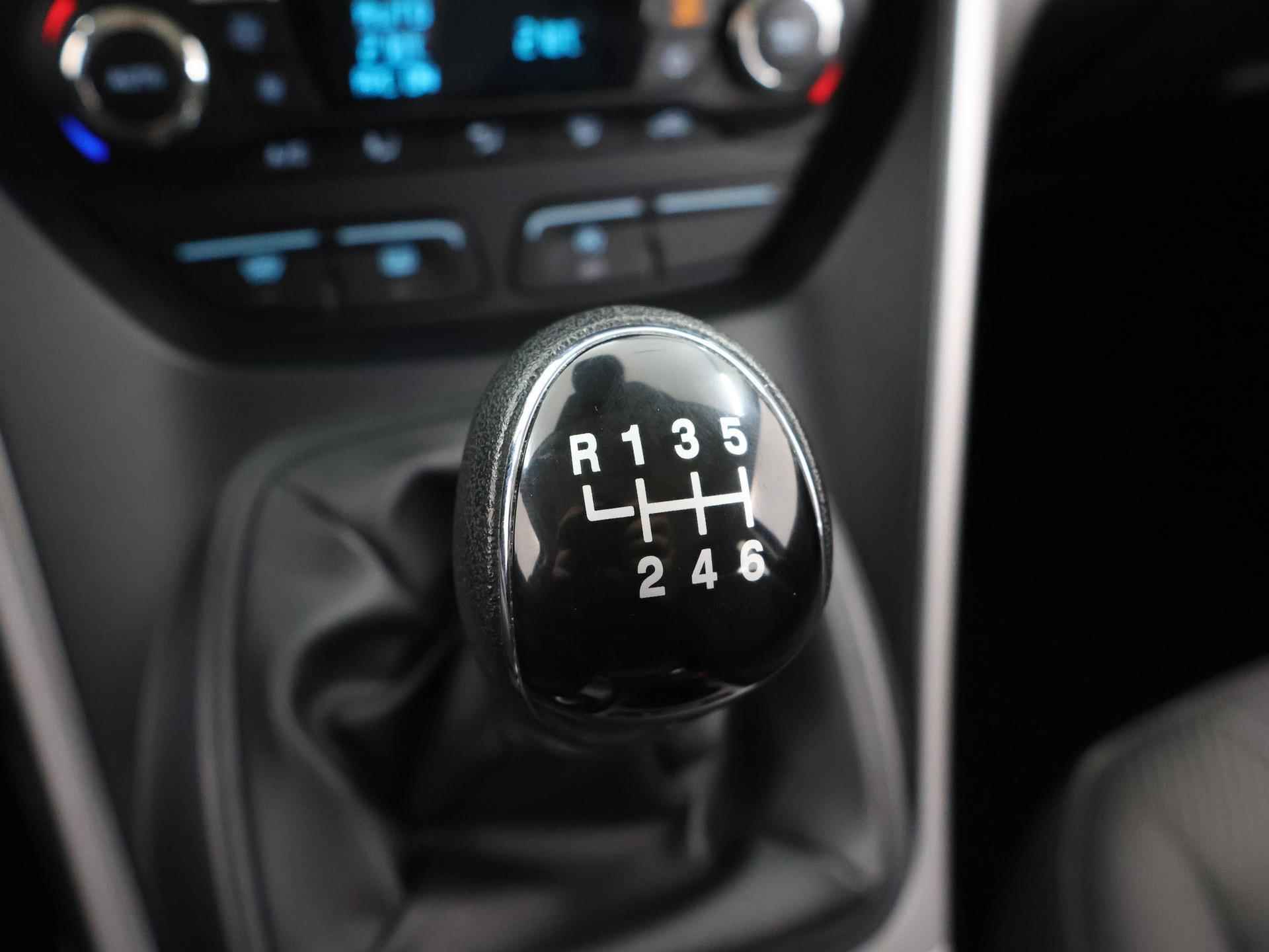 Ford Kuga 1.5 Trend | Winterpakket | Navigatie | Trekhaak | Climate Control | - 22/38