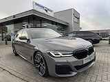 BMW 5 Serie 520i M-Sport Facelift Berninagrau | Schuifdak | Comfort stoel | Harman Kardon |