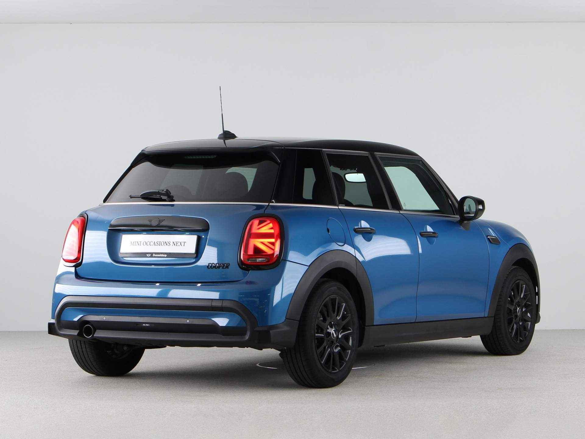 MINI 5-deurs Cooper Camden Edition Aut. - 9/23