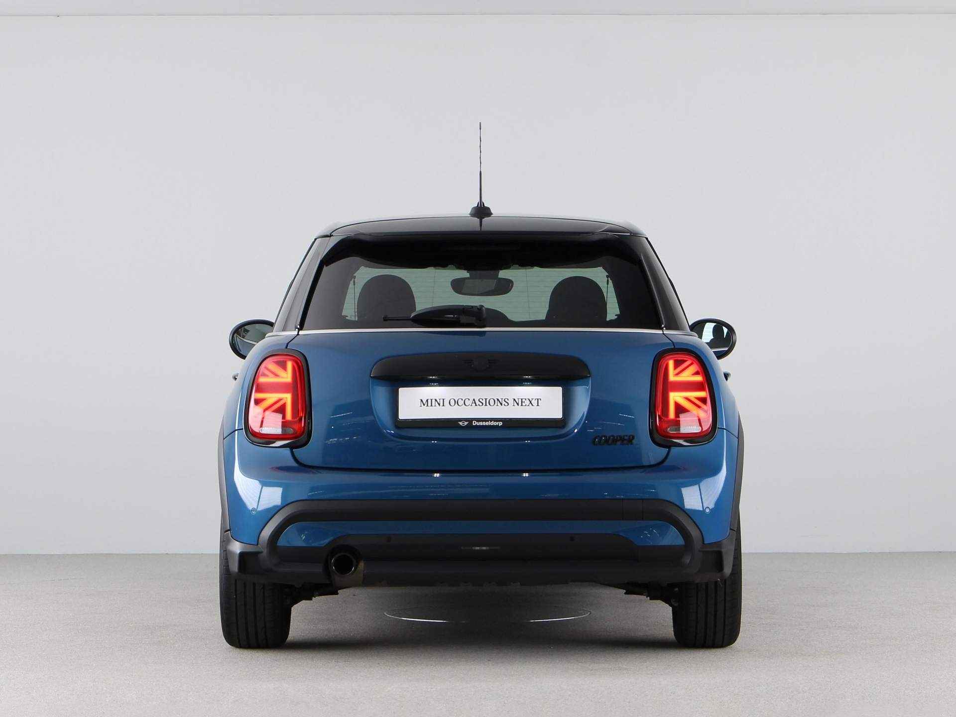 MINI 5-deurs Cooper Camden Edition Aut. - 10/23