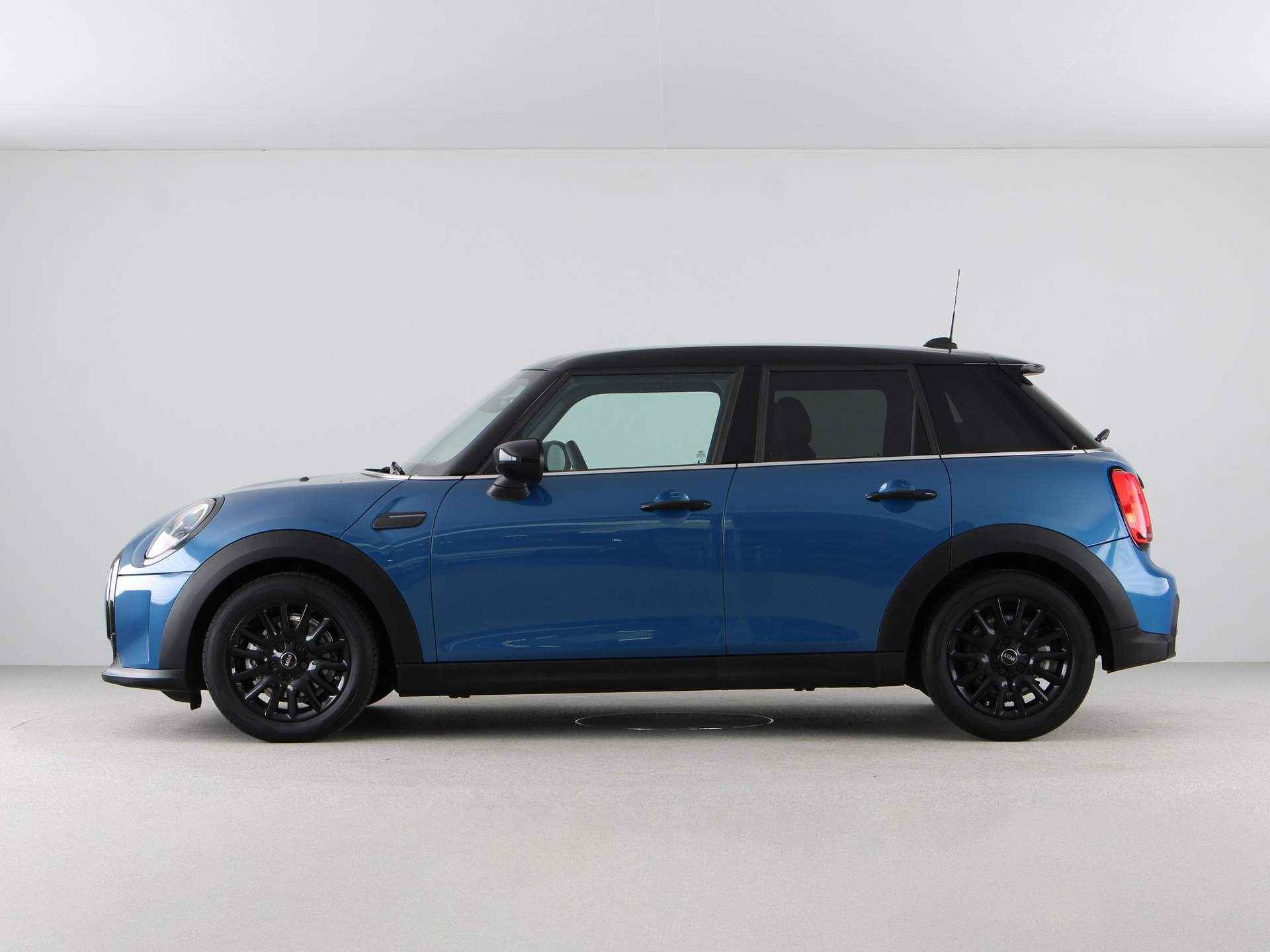 MINI 5-deurs Cooper Camden Edition Aut. - 12/23