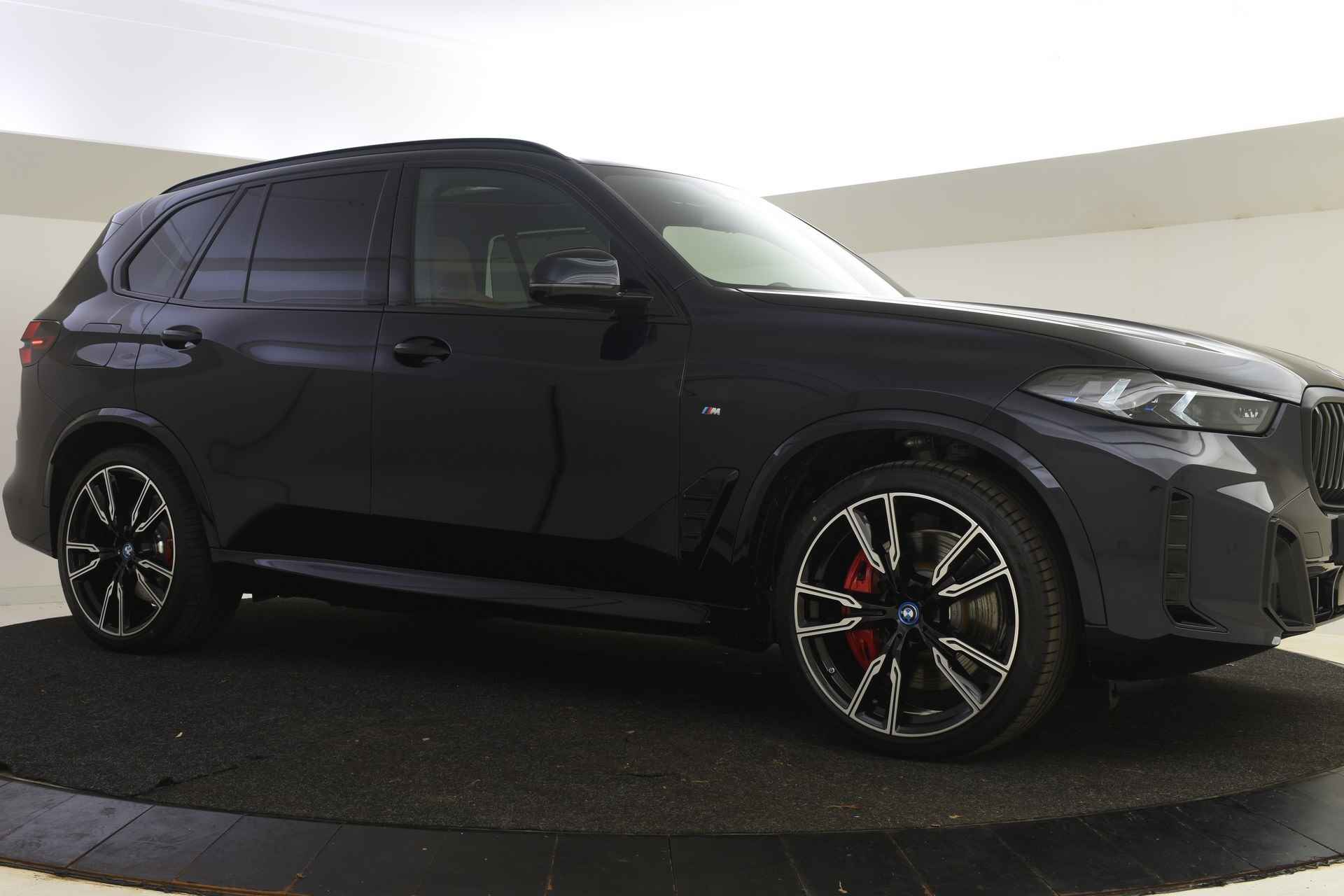 BMW X5 xDrive50e High Executive M Sport Automaat / Panoramadak Sky Lounge / Trekhaak / Parking Assistant Professional / M Multifunctionele Stoelen / Adaptieve LED / Soft-Close - 23/63