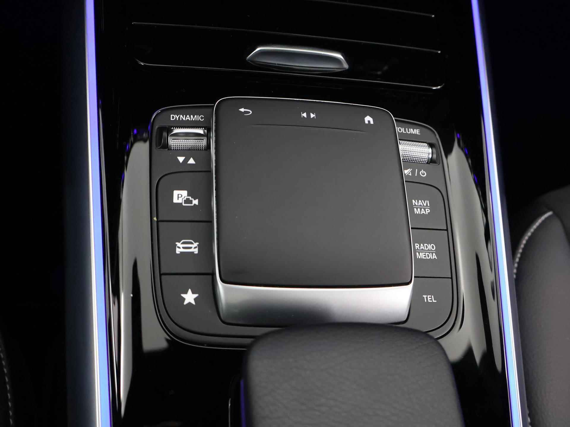 Mercedes-Benz B-klasse 250 e AMG Line | Panoramadak | Groot Navigatie | Sportstoelen | PDC | WideScreen | Sfeerverlichting | Camera | Stoelverwarming | - 29/45