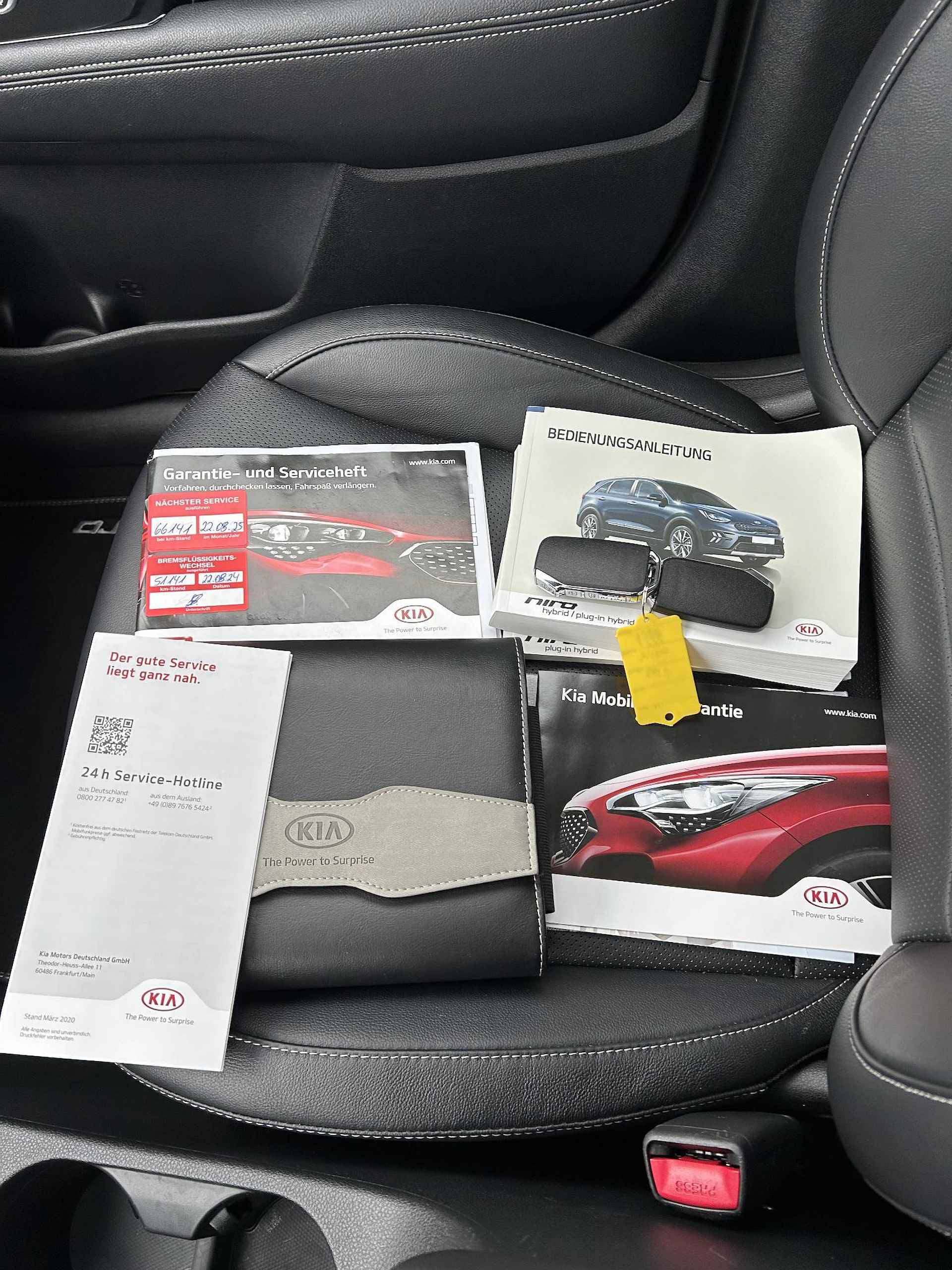 Kia Niro 1.6 GDi PHEV ExecutiveLine / Fabrieksgarantie T/M 23-9-2027 / Schuif-/ kanteldak / Lederen bekleding / Adaptieve cruise control / Stoelverwarming & Stoelventilatie / Achteruitrijcamera - 5/37