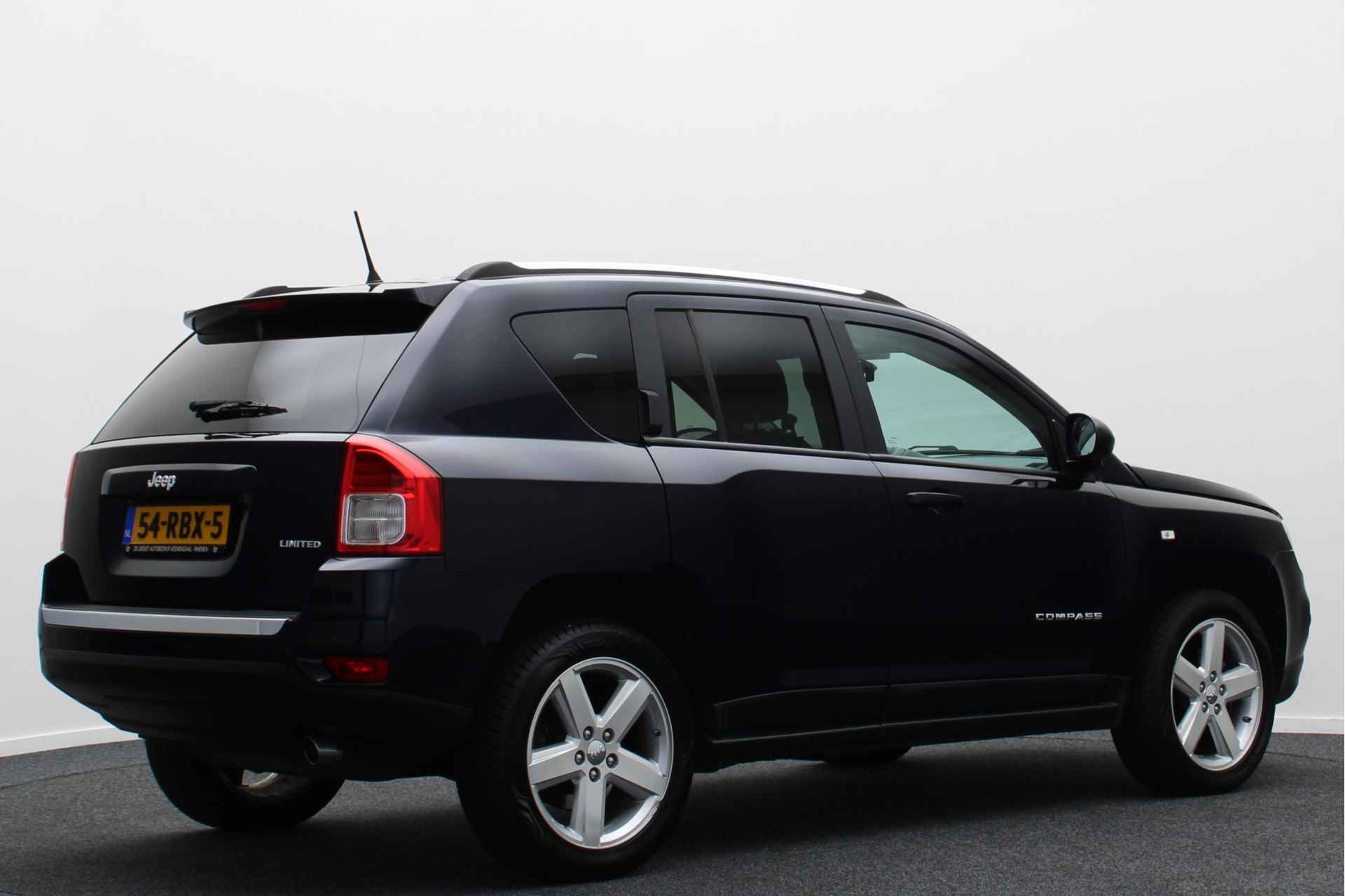 Jeep Compass 2.4 Limited 4WD Automaat Leer, Stoelverw., Climate, Cruise, Navigatie, Bluetooth, 18'' - 18/36