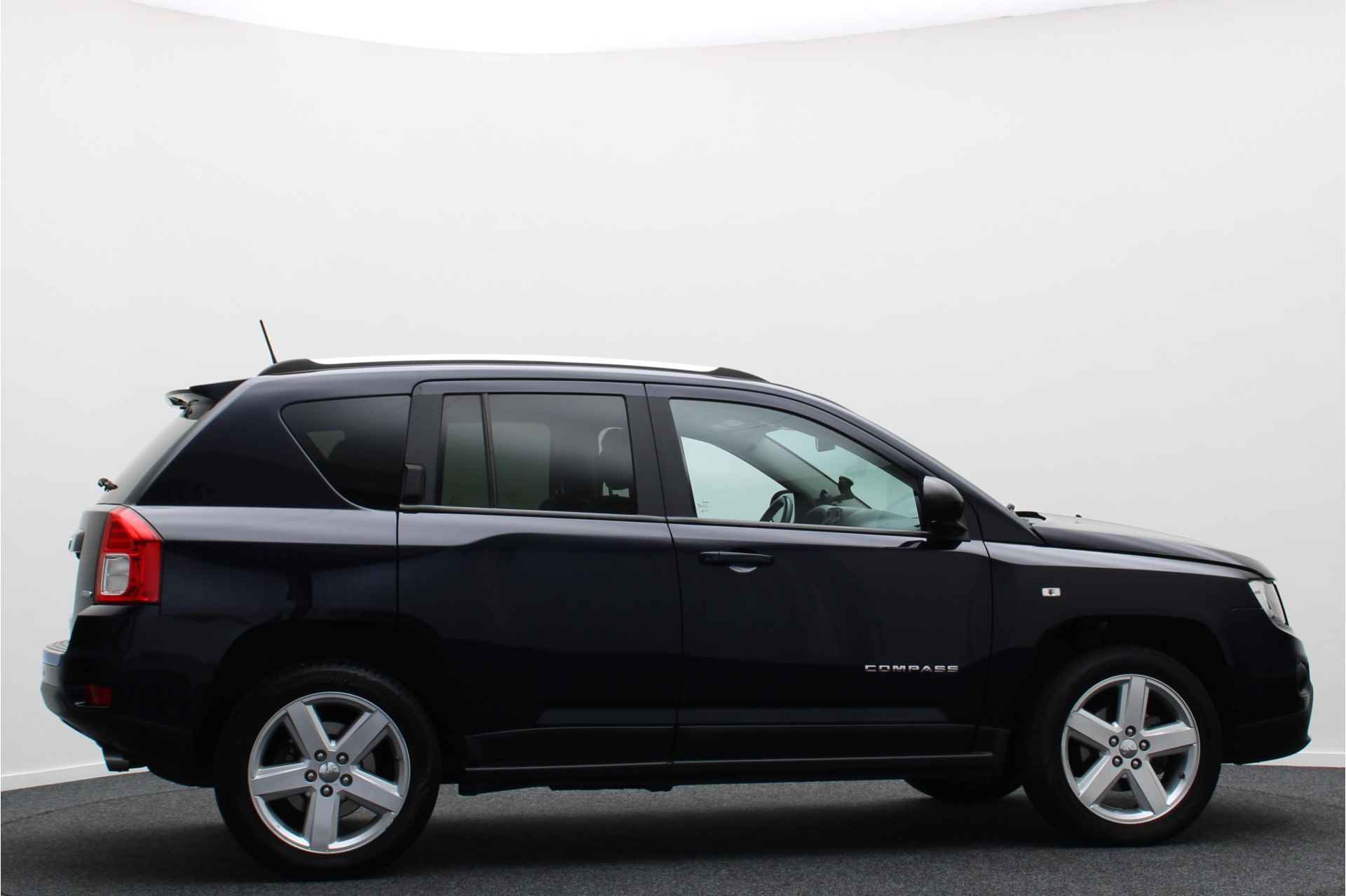 Jeep Compass 2.4 Limited 4WD Automaat Leer, Stoelverw., Climate, Cruise, Navigatie, Bluetooth, 18'' - 9/36